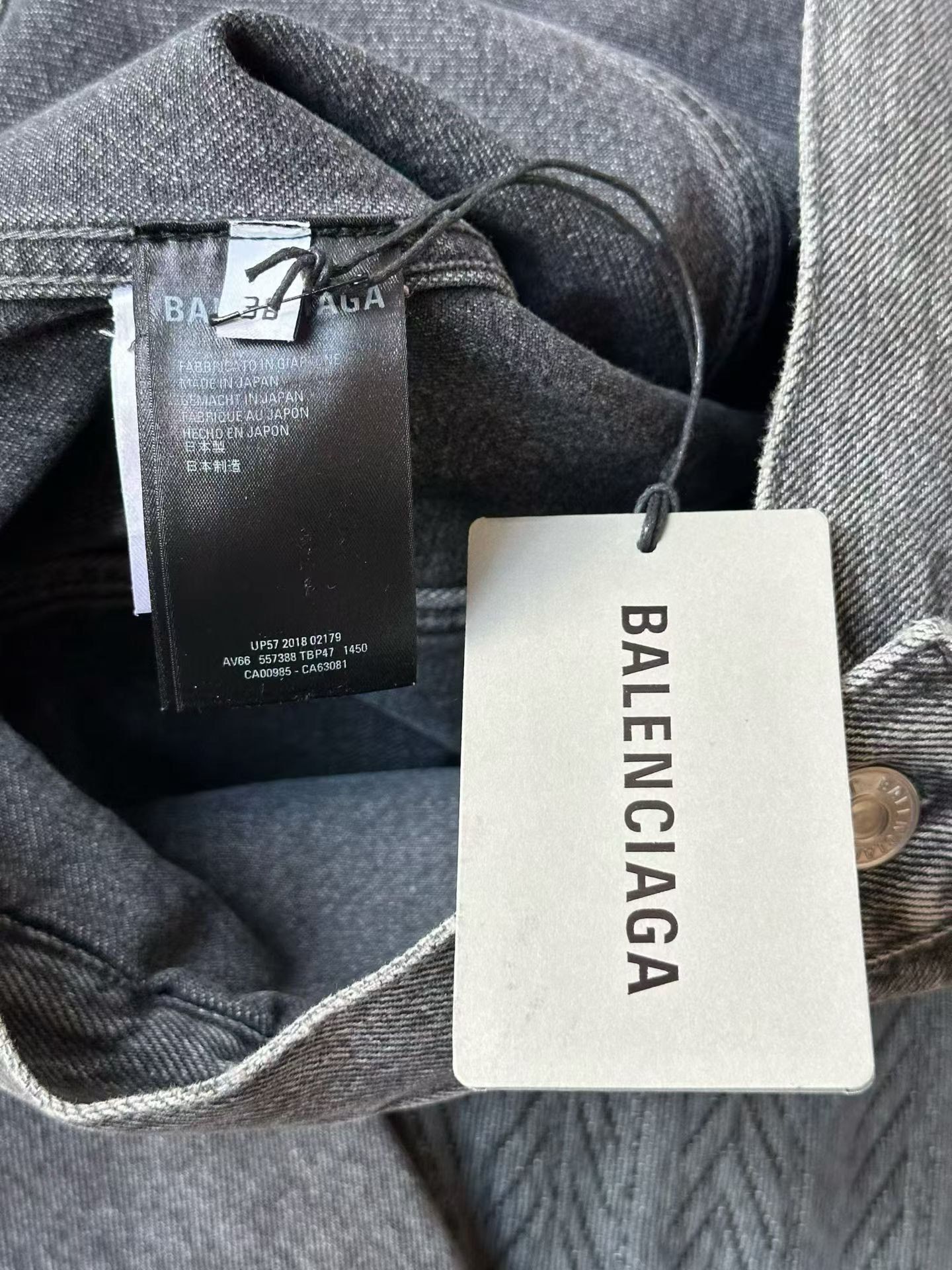 Balenciaga Balenciaga Back Red Letter Denim Jacket Size US M / EU 48-50 / 2 - 4 Thumbnail