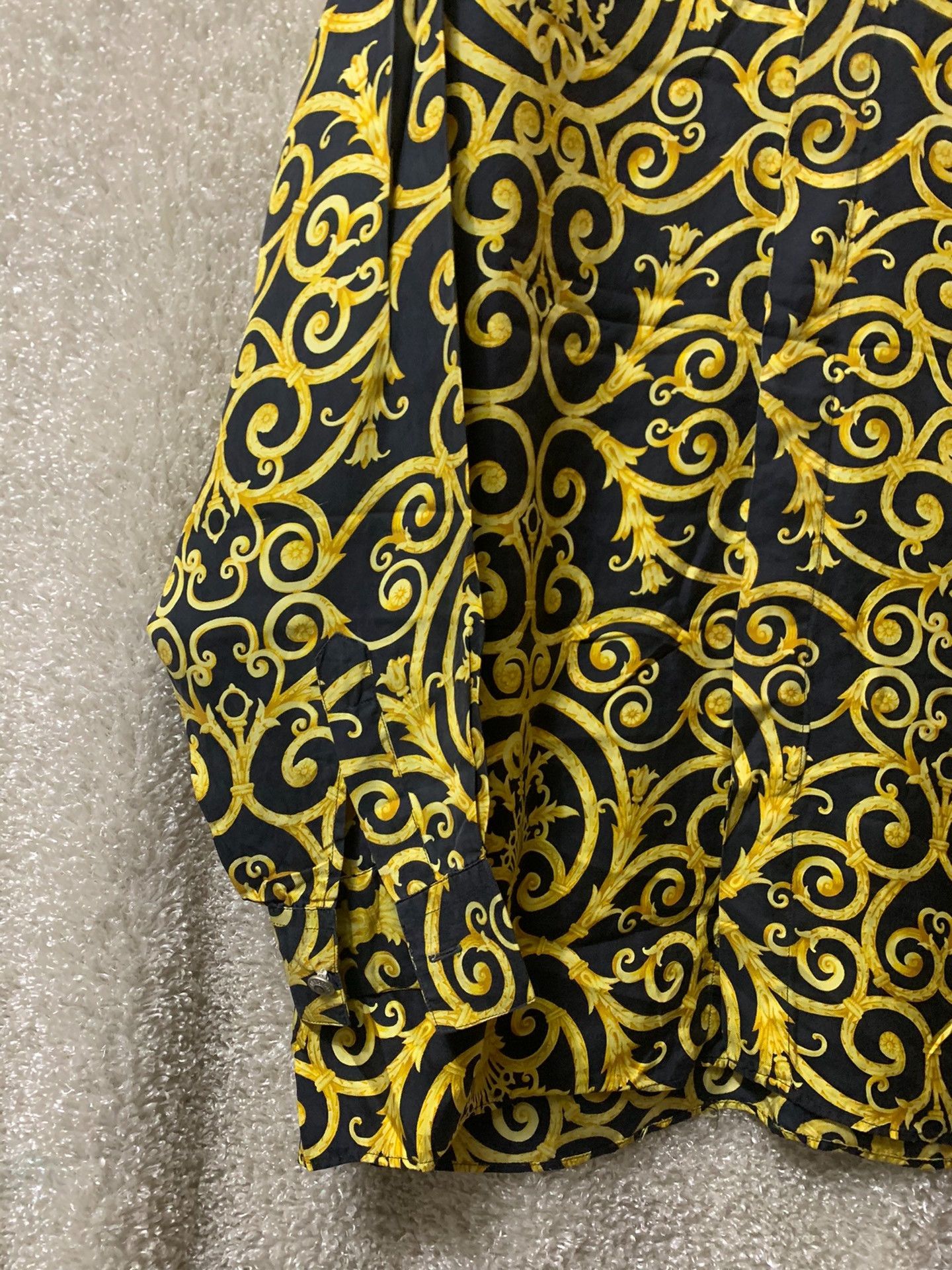 Versace Versace Vintage Men's Silk Shirt Size US M / EU 48-50 / 2 - 2 Thumbnail