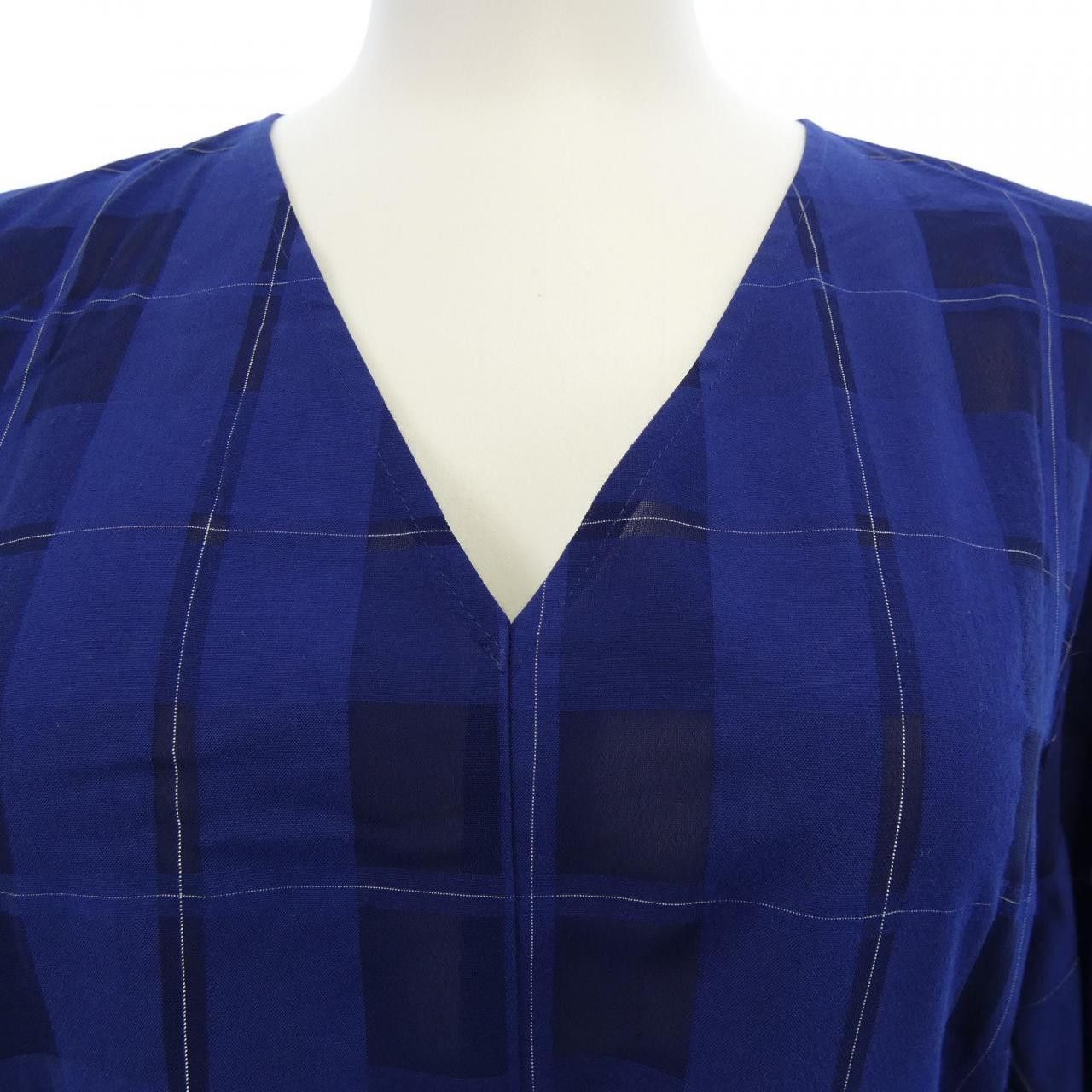 Other Other LE PHIL Top Textile Tops 534-3110204 DUTY FREE for USA Size ONE SIZE - 4 Thumbnail