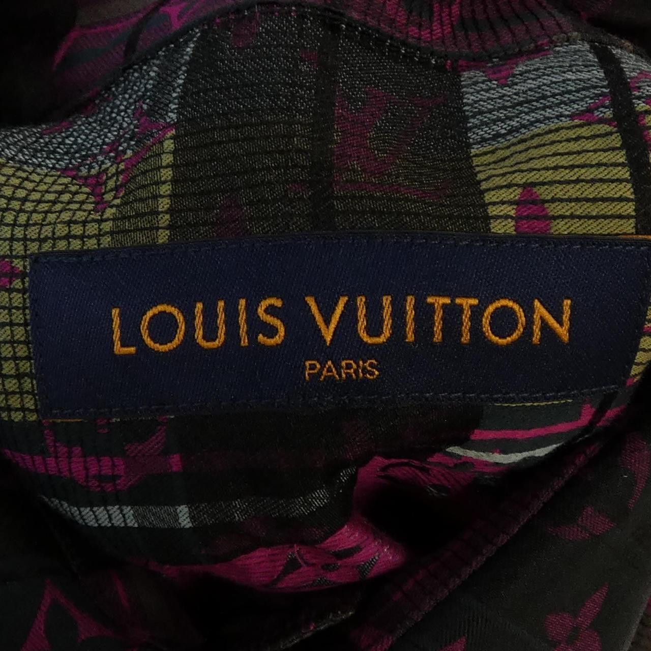 Louis Vuitton Louis Vuitton Louis Vuitton S/S Shirt Shirt Textile Tops HKS75WZVP DUTY FREE for USA Size ONE SIZE - 4 Thumbnail