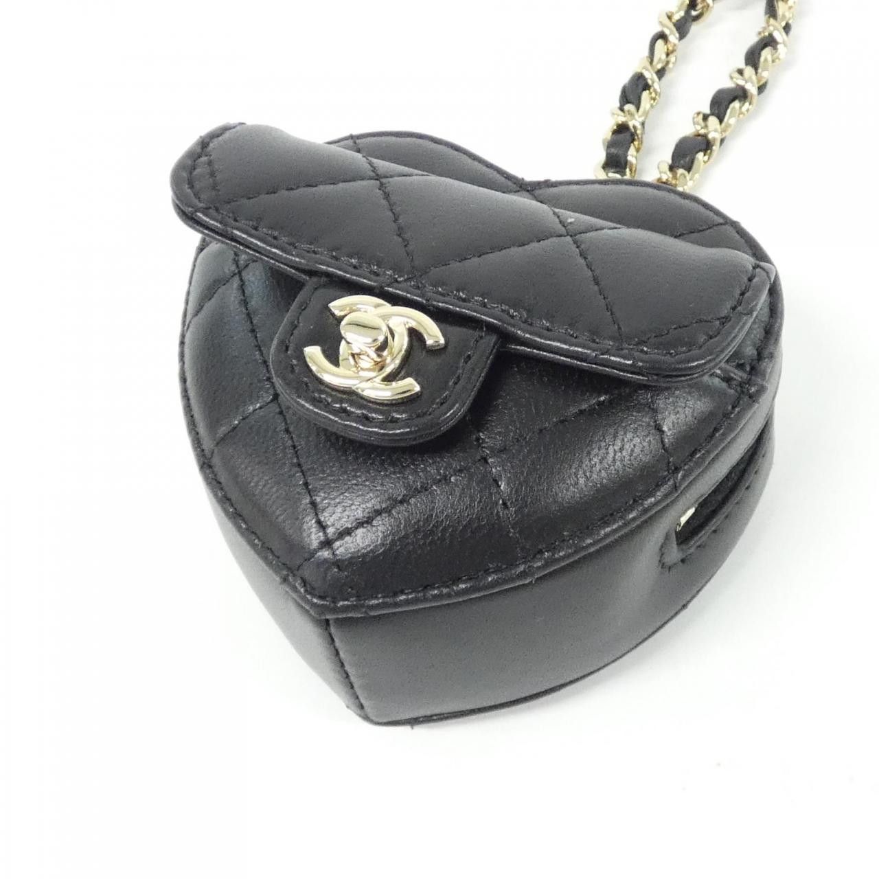 Chanel Chanel Chanel AP4838 Lambskin Key Holder Leather Charm AP4838 DUTY FREE for USA Size ONE SIZE - 3 Thumbnail