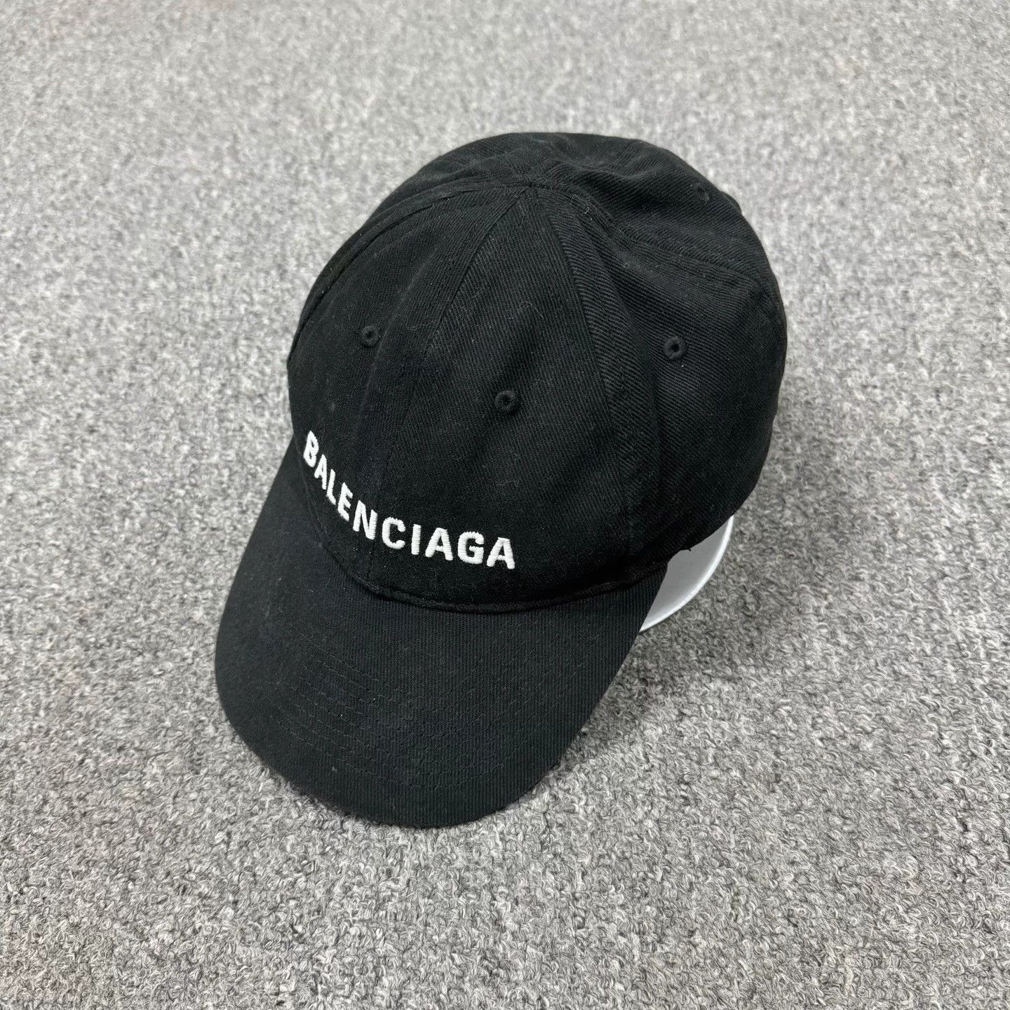 Balenciaga Black Embroidered Baseball Cap Size ONE SIZE - 2 Thumbnail
