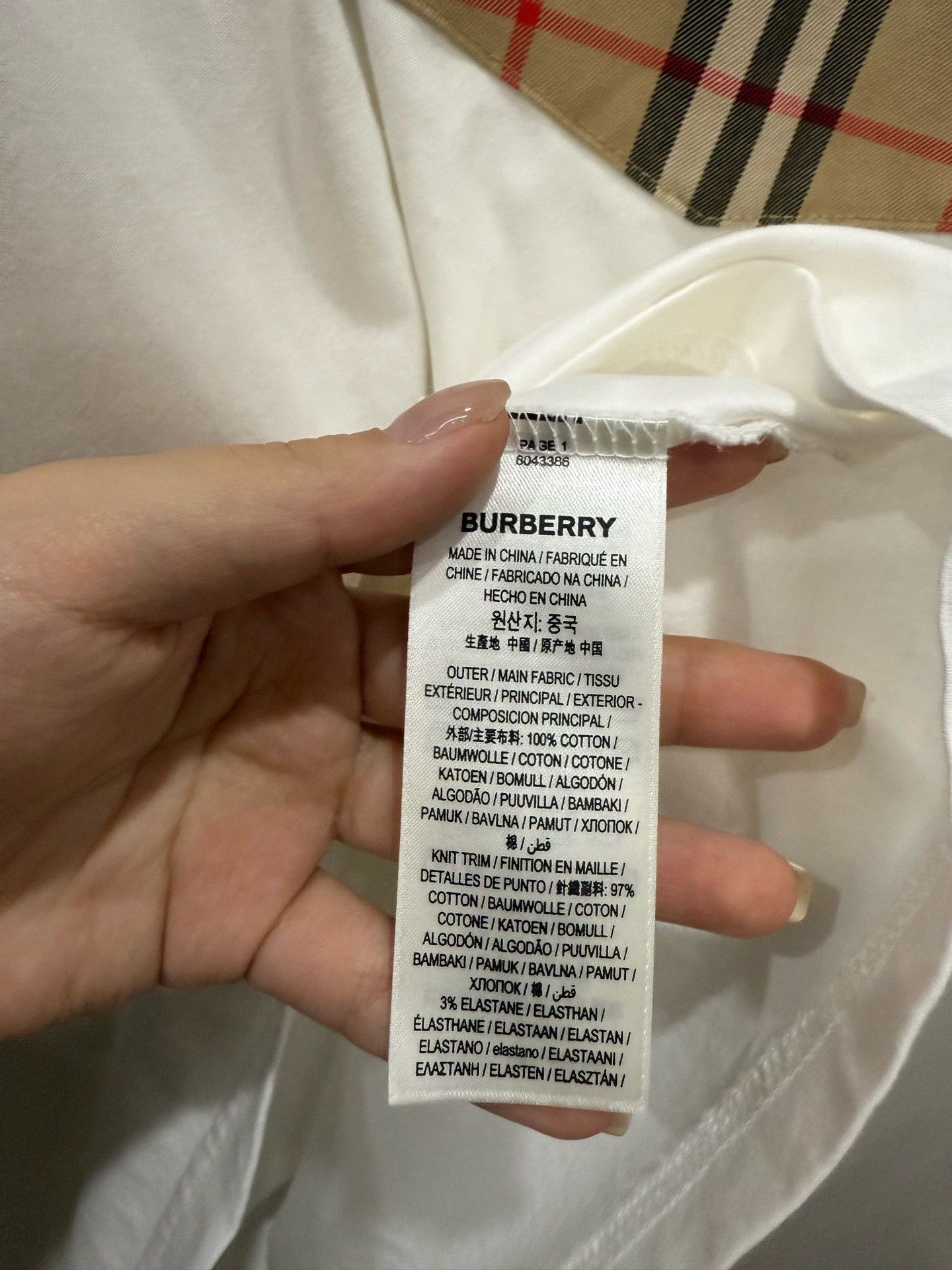 Burberry Burberry White Check Pocket T-Shirt Size US M / EU 48-50 / 2 - 4 Thumbnail
