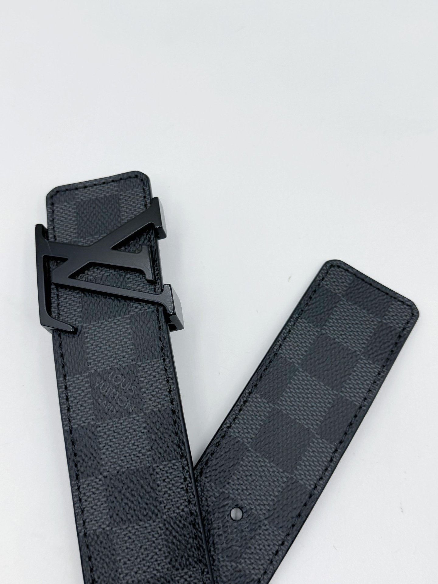 Louis Vuitton Louis Vuitton Black Buckle Damier Belt Size ONE SIZE - 5 Thumbnail