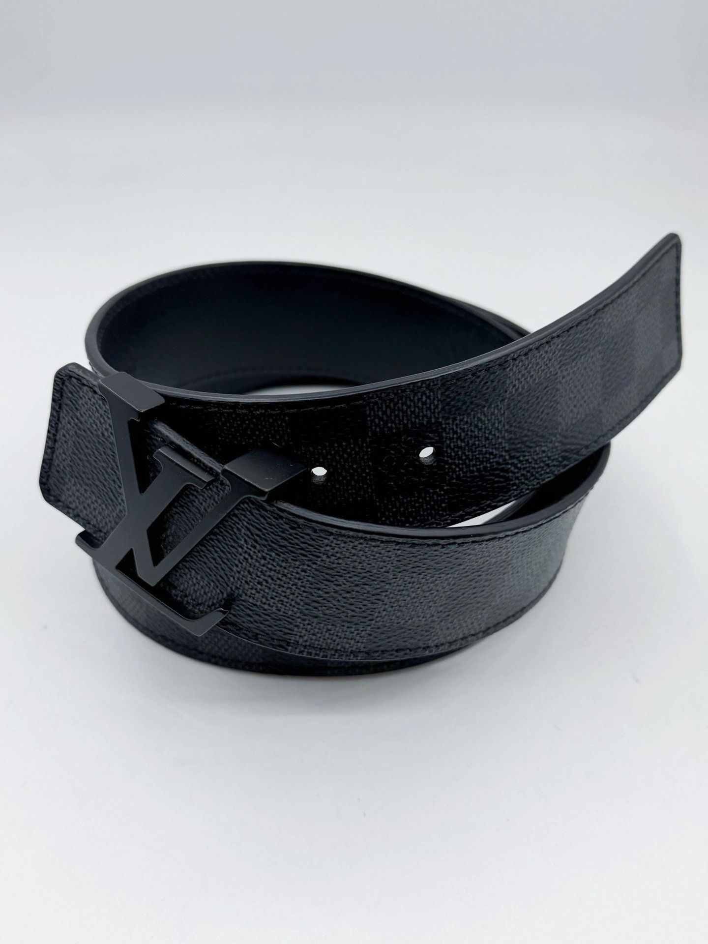 Louis Vuitton Louis Vuitton Black Buckle Damier Belt Size ONE SIZE - 4 Thumbnail