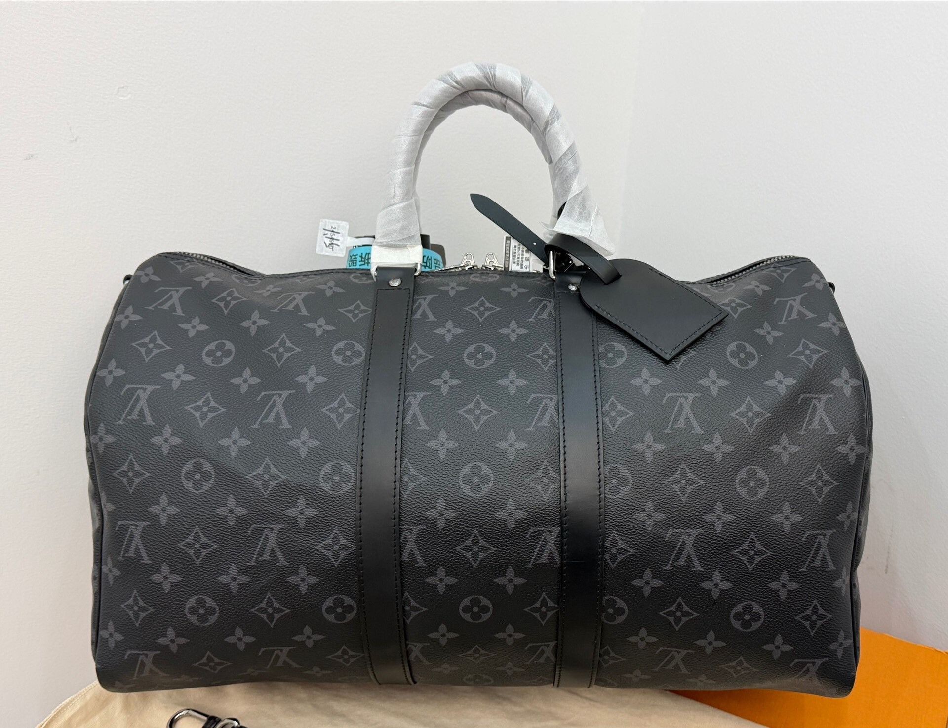 Louis Vuitton Louis Vuitton Keepall 45 Black Monogram Size ONE SIZE - 4 Thumbnail