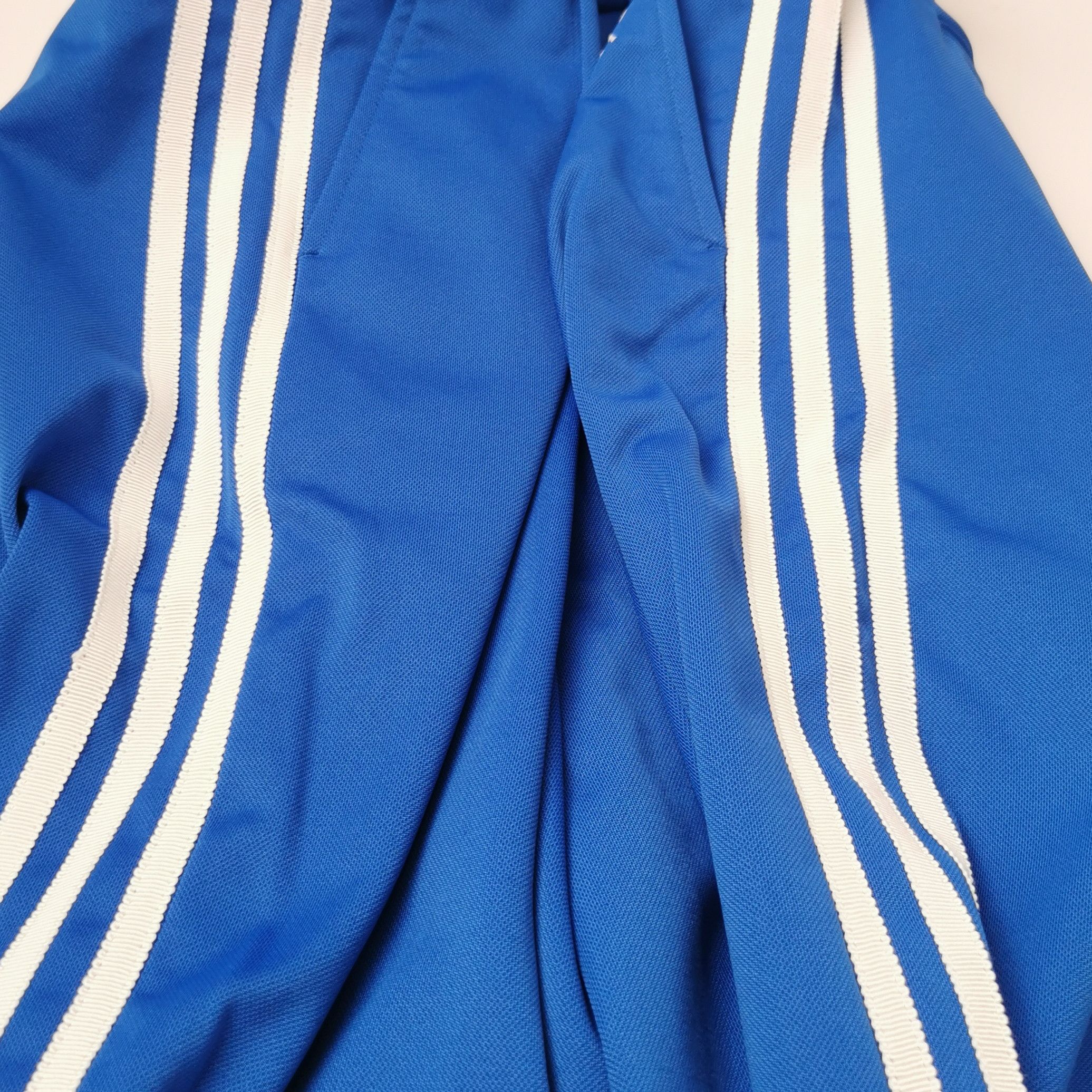 Gucci Gucci x Adidas Logo Shorts (S/46) Size US 34 / EU 50 - 10 Thumbnail