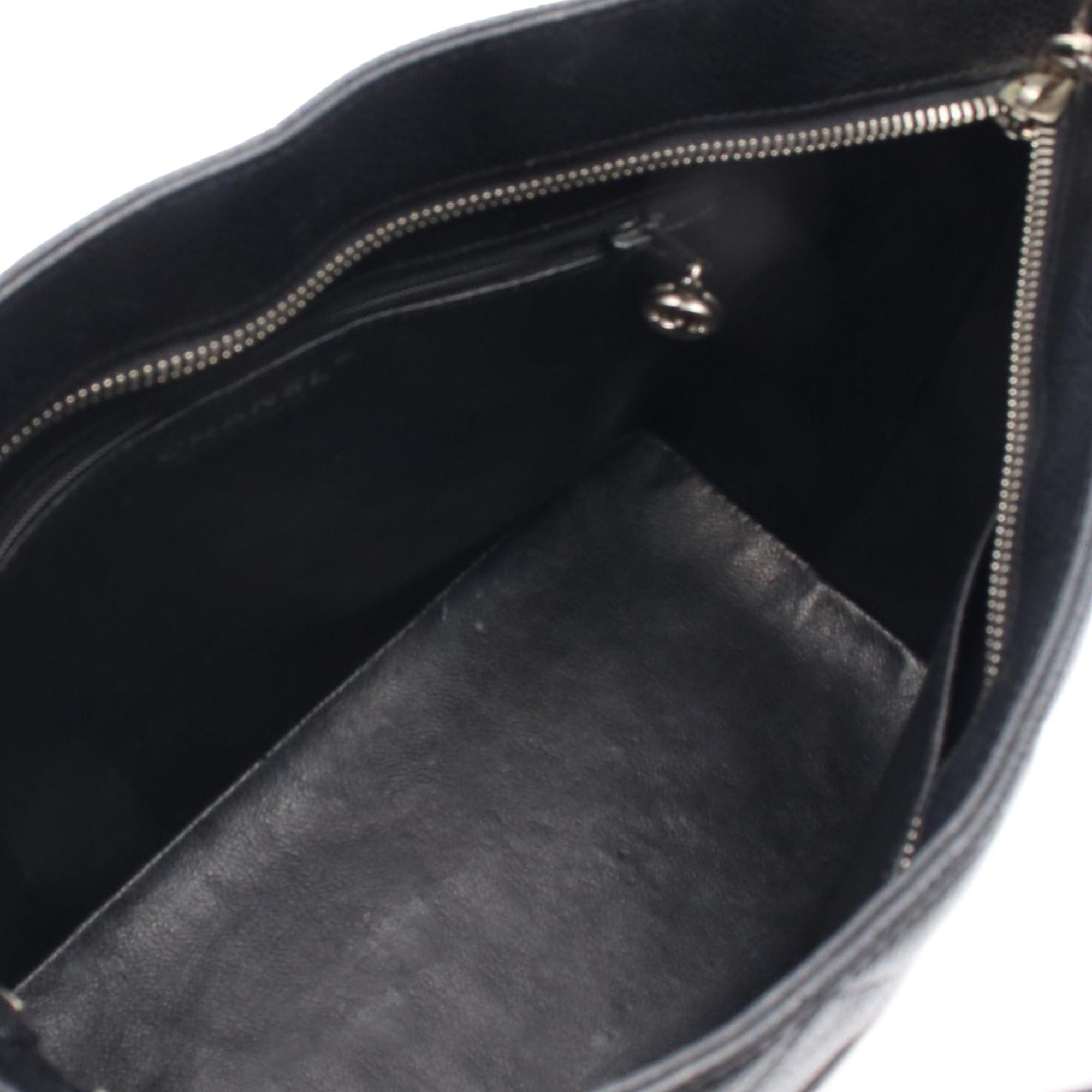 Chanel Caviar Medallion Tote Size ONE SIZE - 3 Thumbnail