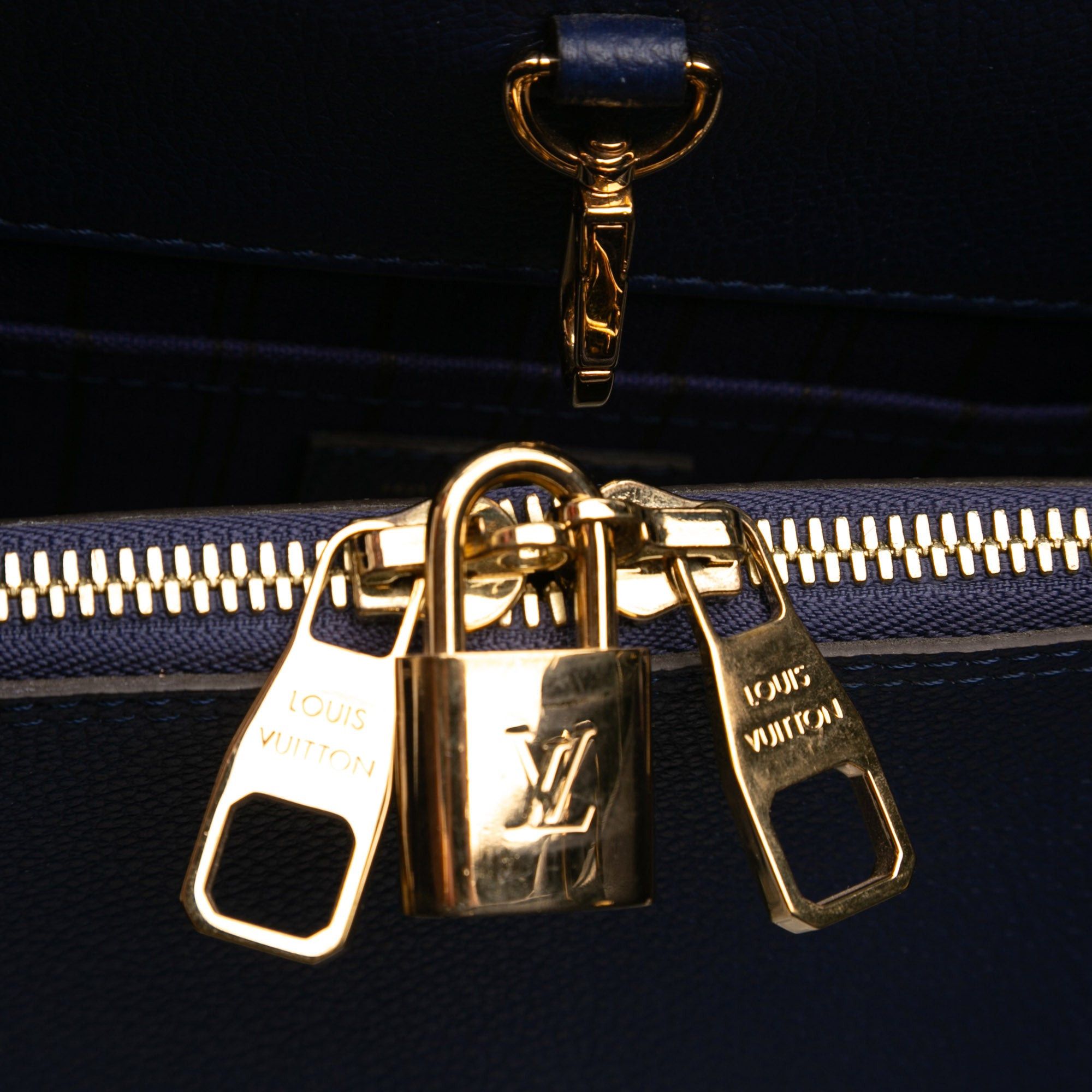 Louis Vuitton Monogram Empreinte Montaigne GM Size ONE SIZE - 7 Thumbnail