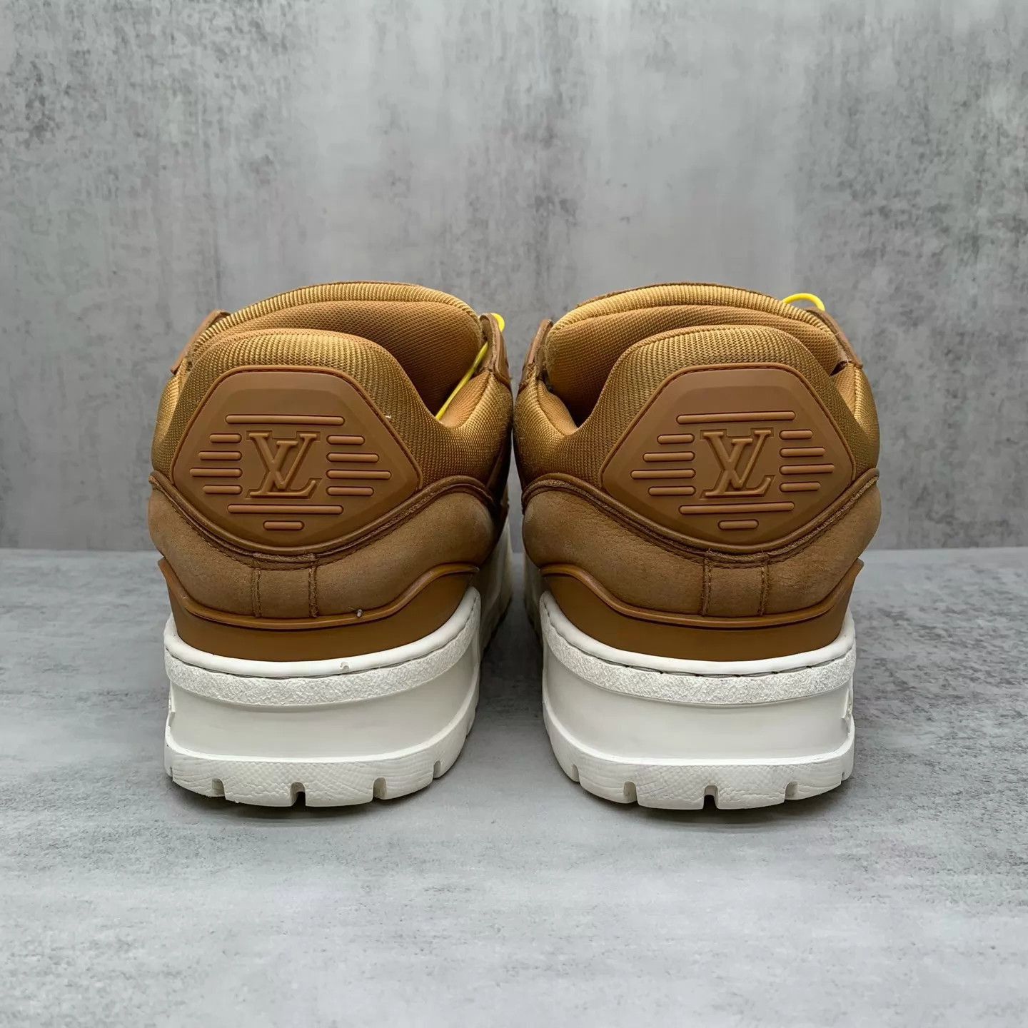 Louis Vuitton Brown Lace-Up Sneakers Size 7 Size US 7 / EU 40 - 5 Thumbnail