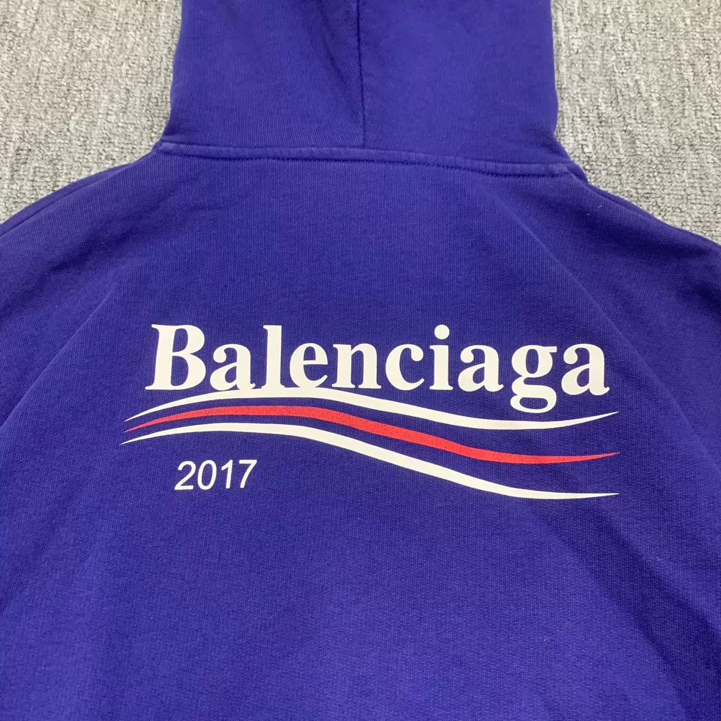Balenciaga Purple Oversized Hoodie - Size XS Size US XS / EU 42 / 0 - 7 Thumbnail