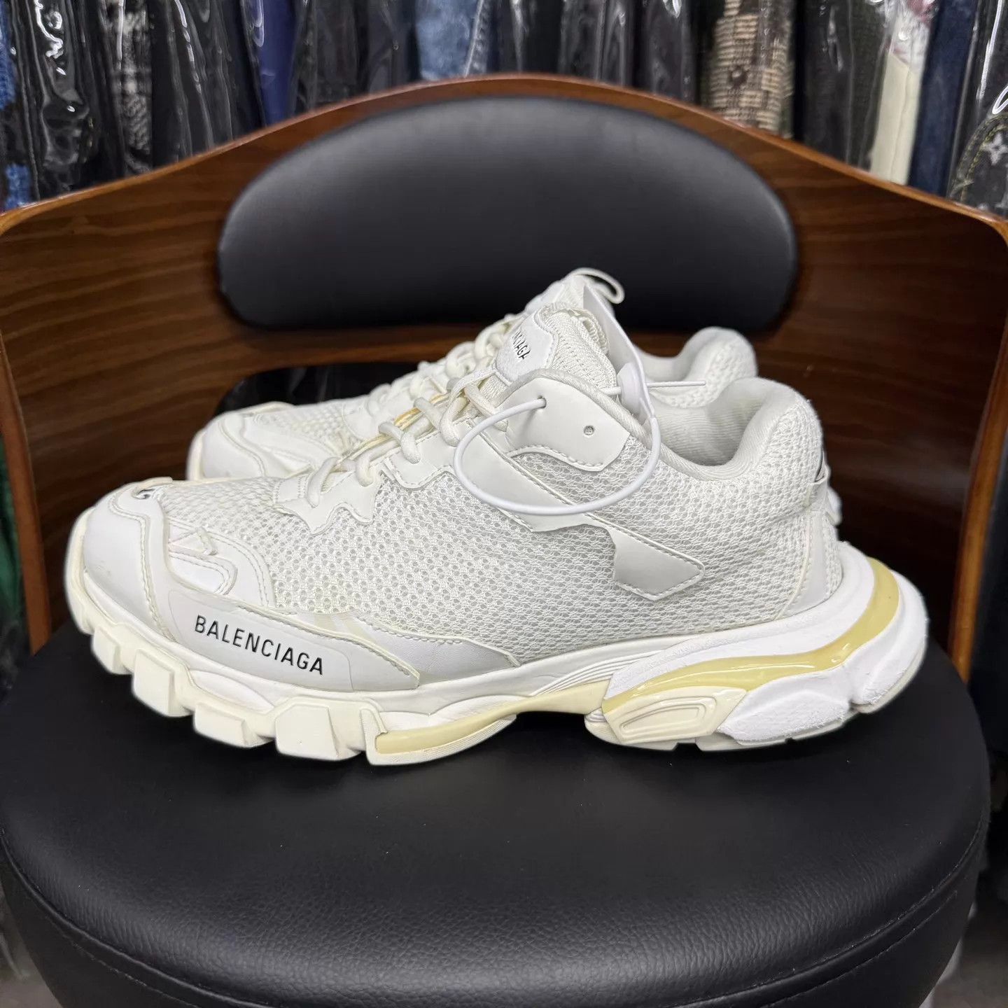 Balenciaga White Chunky Lowtop Sneakers Size 9 Size US 9 / EU 42 - 6 Thumbnail