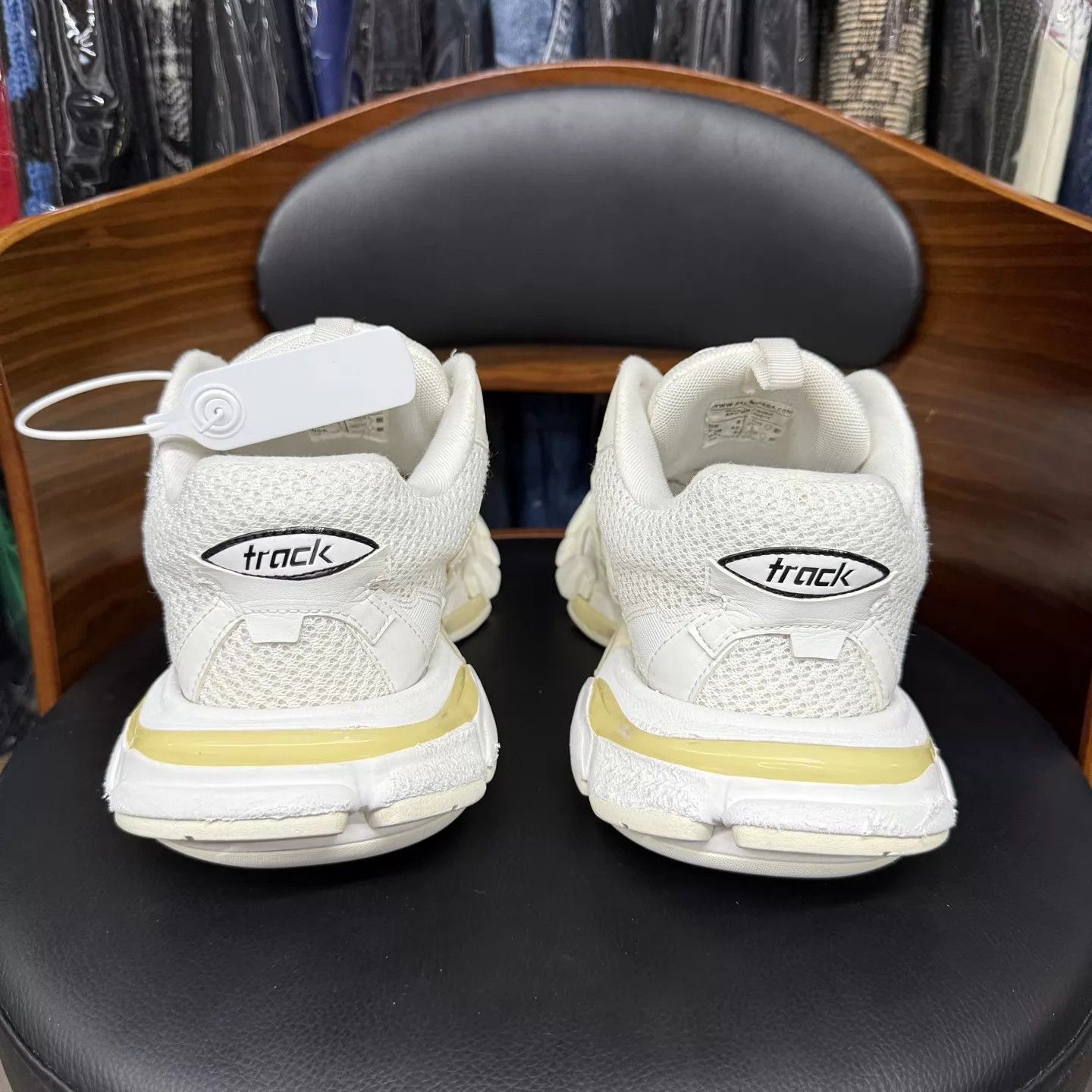 Balenciaga White Chunky Lowtop Sneakers Size 9 Size US 9 / EU 42 - 3 Thumbnail