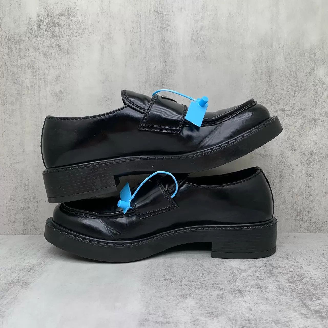 Prada Black Leather Slip-On Loafers Size 8 Size US 8 / EU 41 - 3 Thumbnail