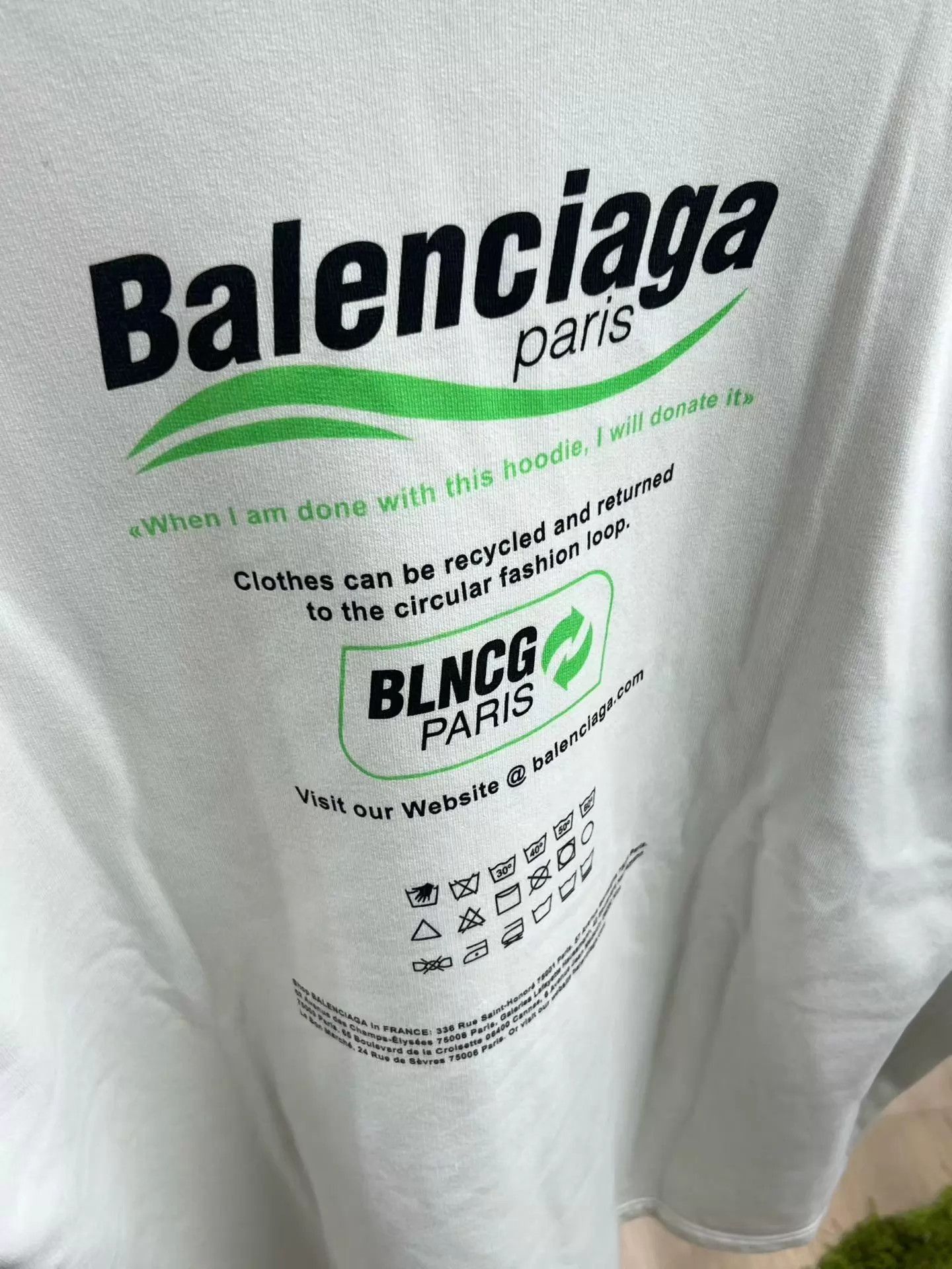Balenciaga White Oversized Graphic Hoodie Size US S / EU 44-46 / 1 - 6 Thumbnail