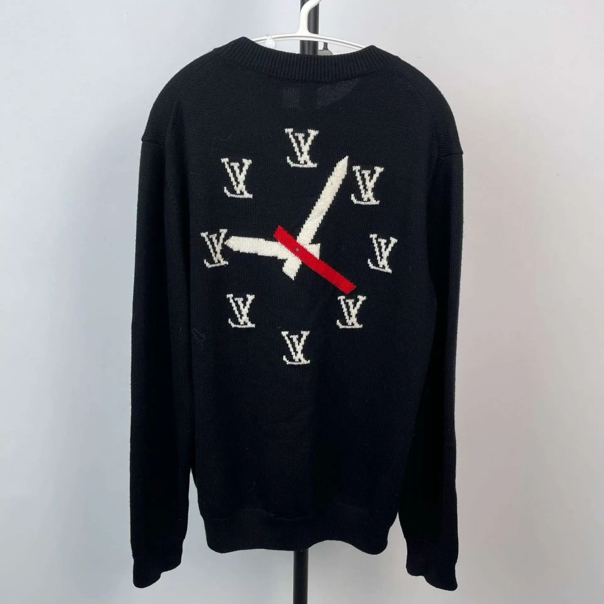 Louis Vuitton Black Long Sleeve Clock Design Sweater Size L Size US L / EU 52-54 / 3 - 2 Thumbnail