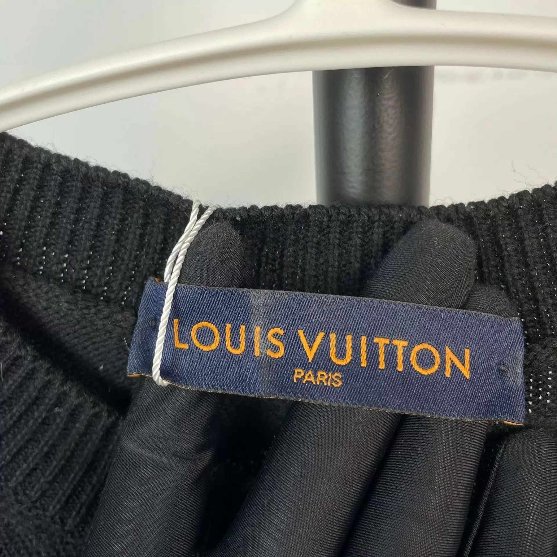 Louis Vuitton Black Long Sleeve Clock Design Sweater Size L Size US L / EU 52-54 / 3 - 4 Thumbnail