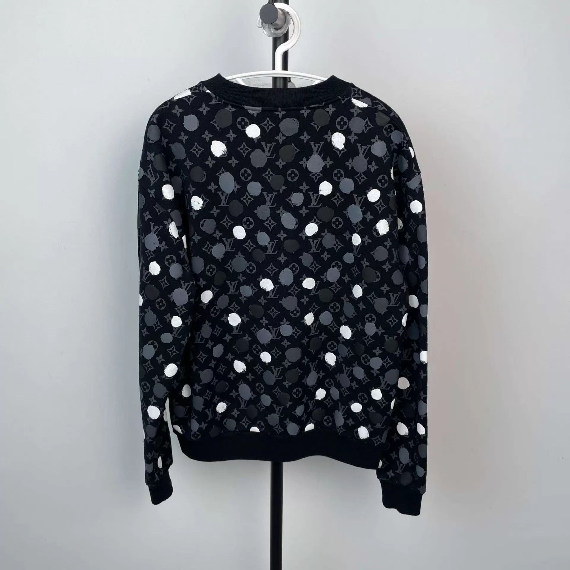 Louis Vuitton Black Patterned Long Sleeve Sweatshirt Size US M / EU 48-50 / 2 - 2 Thumbnail