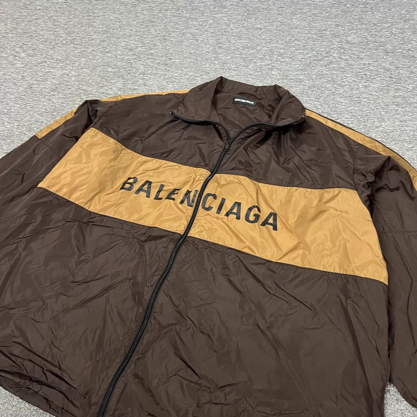 Balenciaga Brown Colorblock Lightweight Jacket - Size S Size US S / EU 44-46 / 1 - 3 Thumbnail