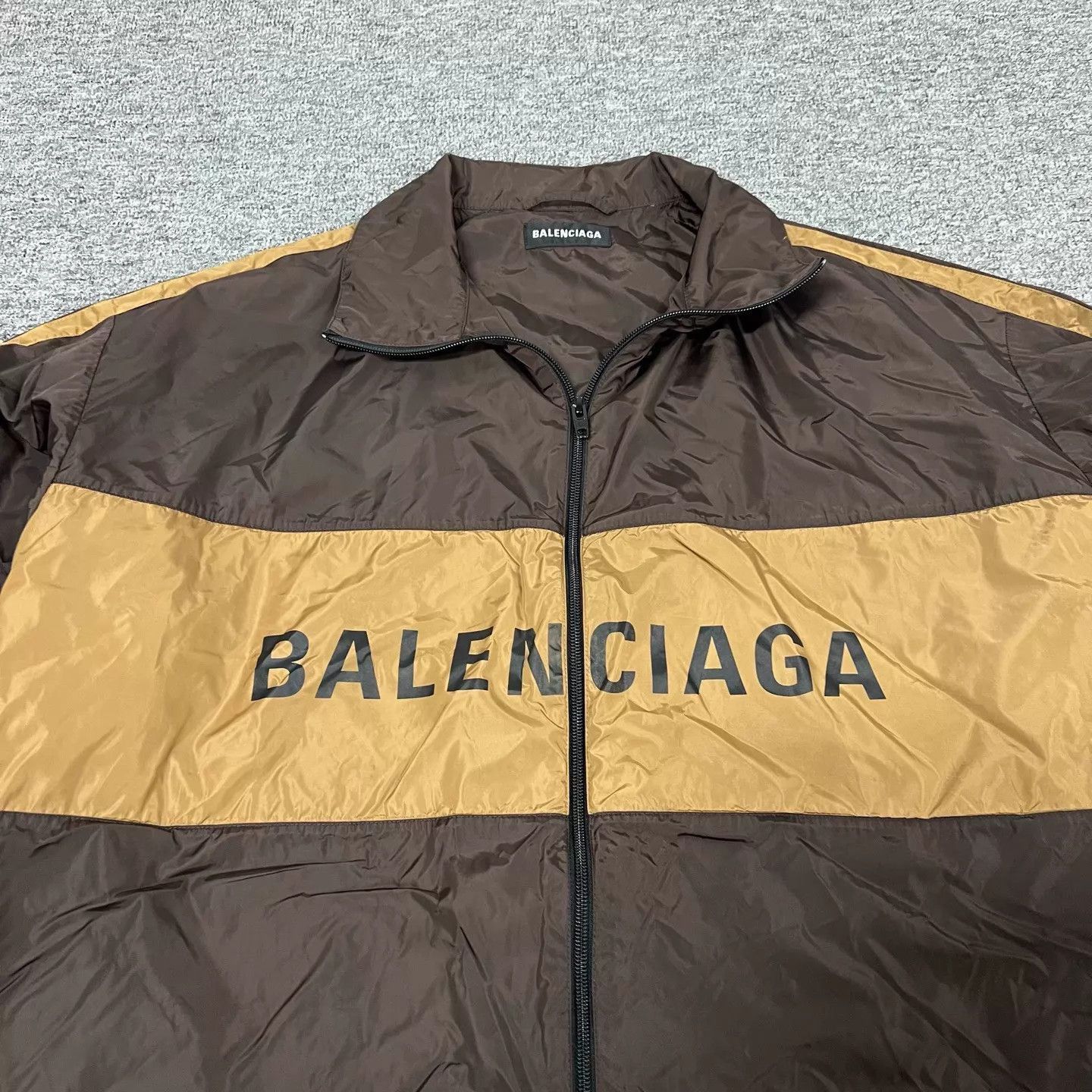 Balenciaga Brown Colorblock Lightweight Jacket - Size S Size US S / EU 44-46 / 1 - 4 Thumbnail