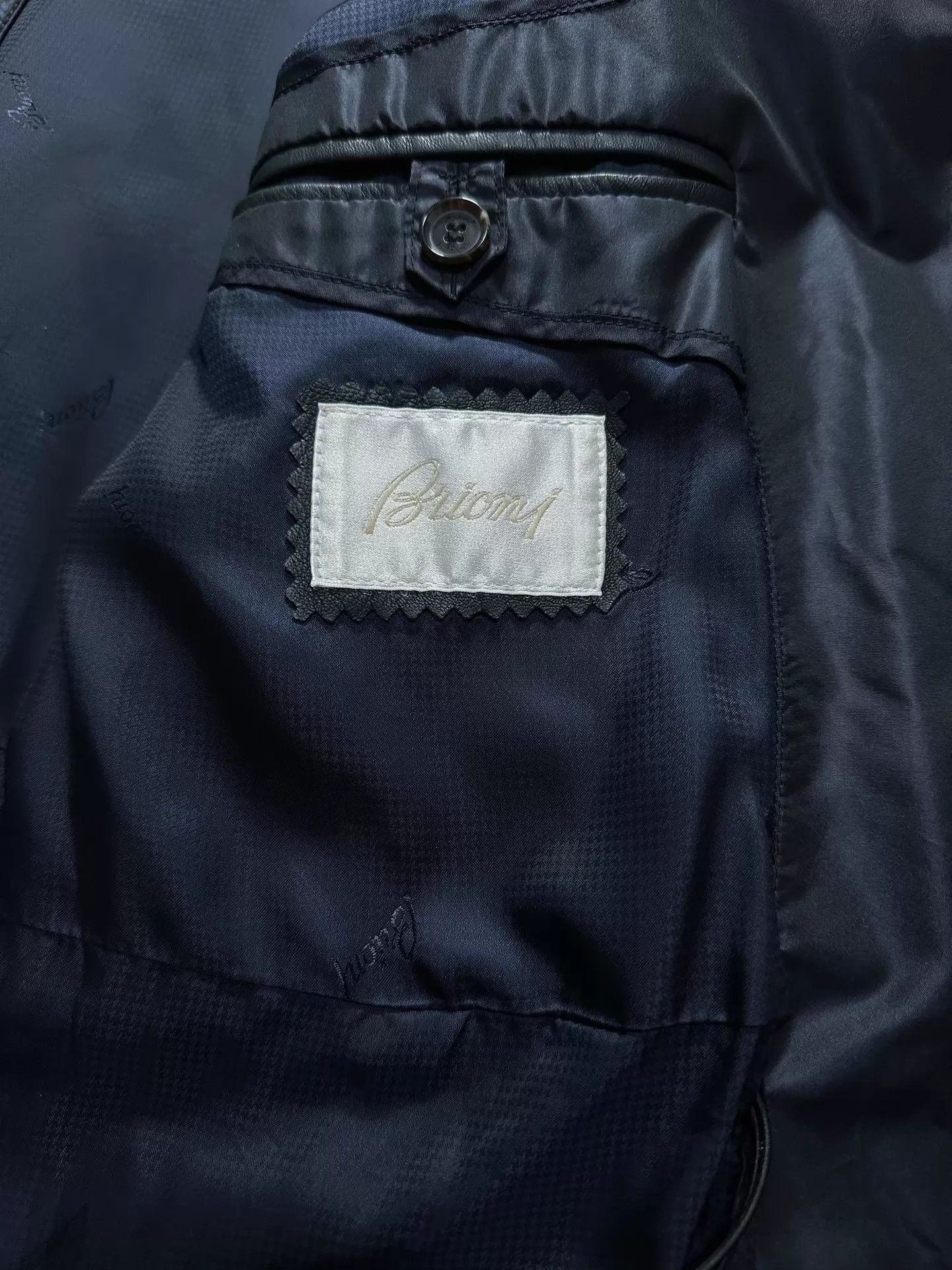 Brioni Black Lightweight Jacket with Pockets - Size L Size US L / EU 52-54 / 3 - 4 Thumbnail