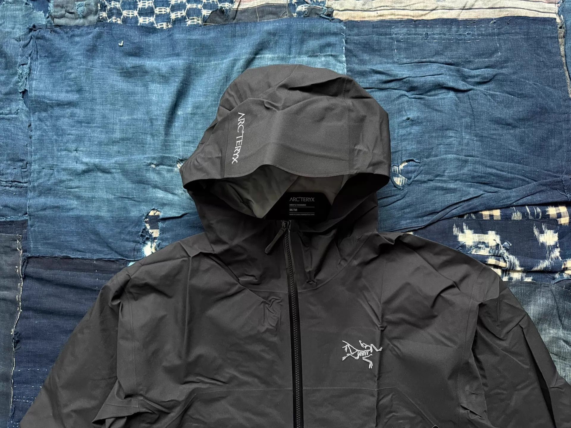 Arc'teryx Black Hooded Waterproof Jacket Size US M / EU 48-50 / 2 - 4 Thumbnail