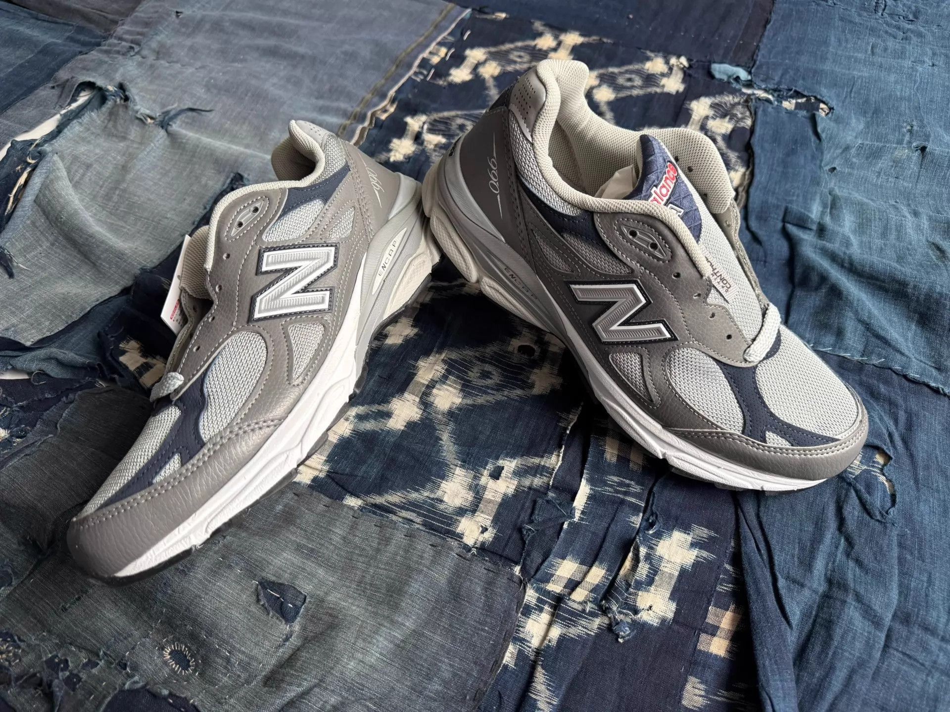 New Balance Gray Athletic Running Shoes Size 11 Size US 11 / EU 44 - 2 Thumbnail