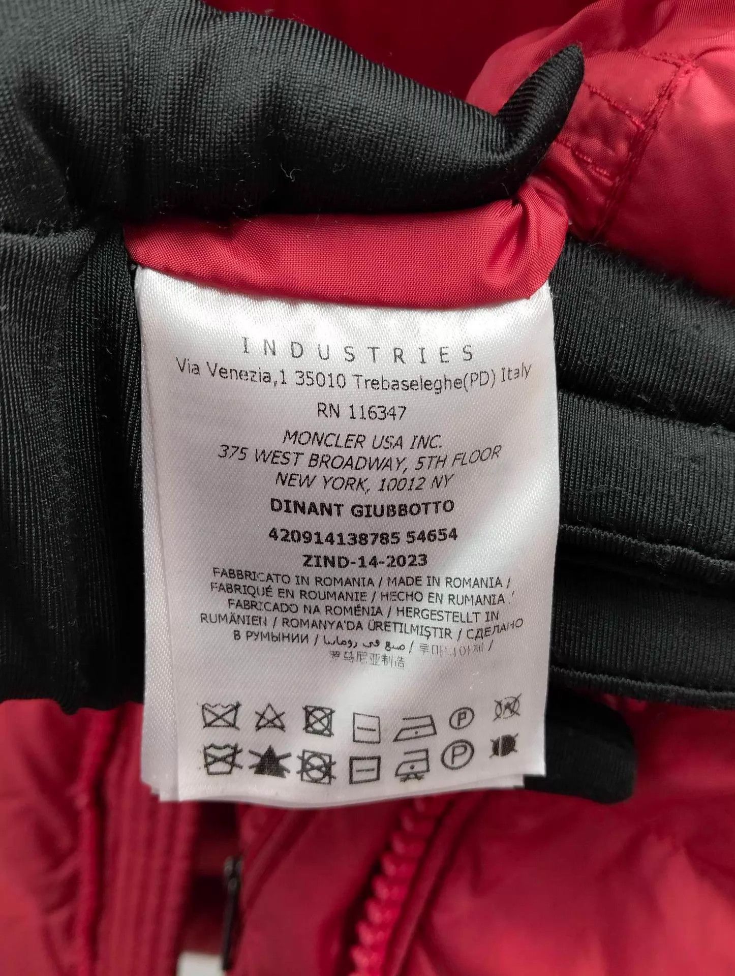 Moncler Red Puffer Jacket Size L Size US L / EU 52-54 / 3 - 5 Thumbnail