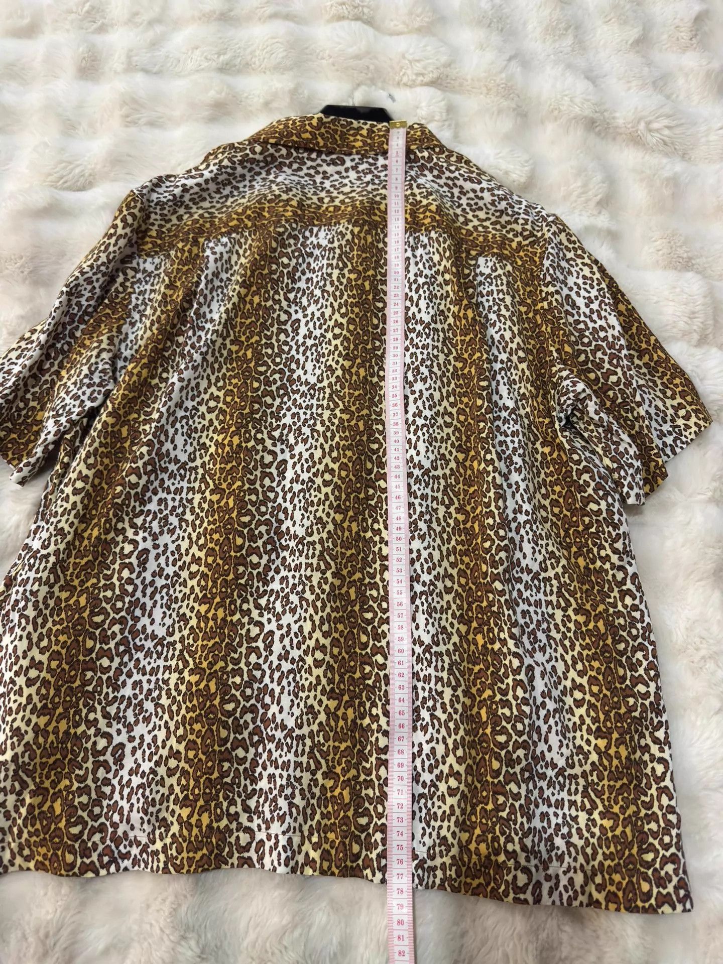 Celine Leopard Print Short Sleeve Button-Up Shirt Size US M / EU 48-50 / 2 - 9 Thumbnail