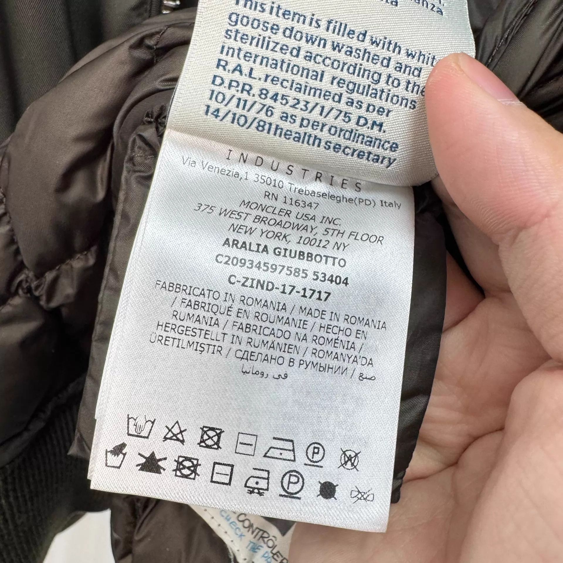 Moncler Black Bomber Jacket with Zip Closure Size US XS / EU 42 / 0 - 8 Thumbnail