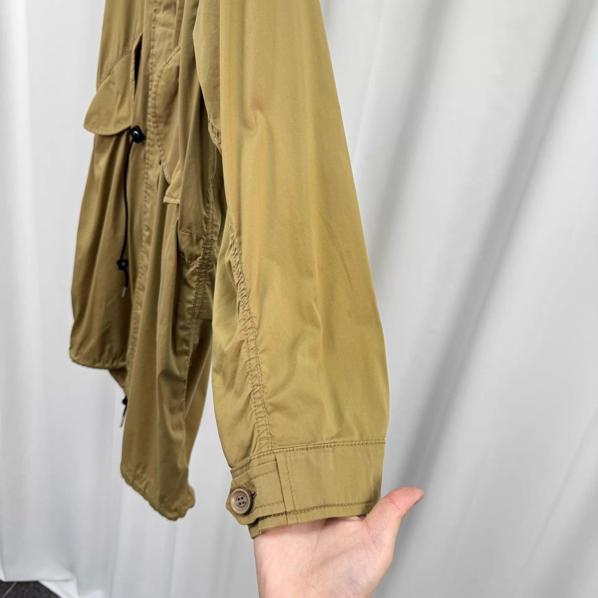 Burberry Beige Hooded Parka with Adjustable Waist - Size M Size US M / EU 48-50 / 2 - 4 Thumbnail