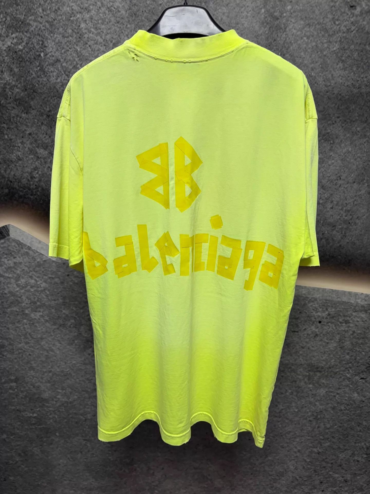 Balenciaga Yellow Short-Sleeve Graphic T-Shirt Size US S / EU 44-46 / 1 - 2 Thumbnail