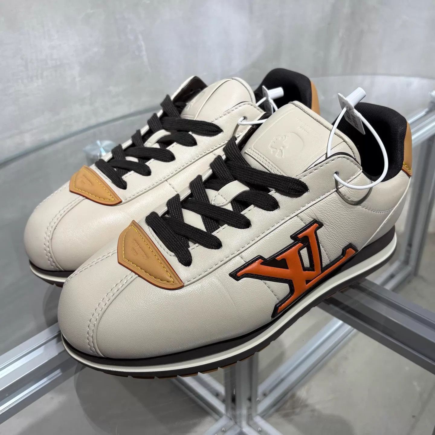 Louis Vuitton Multi Color Lowtop Sneakers Size 8 Size US 8 / EU 41 - 2 Thumbnail