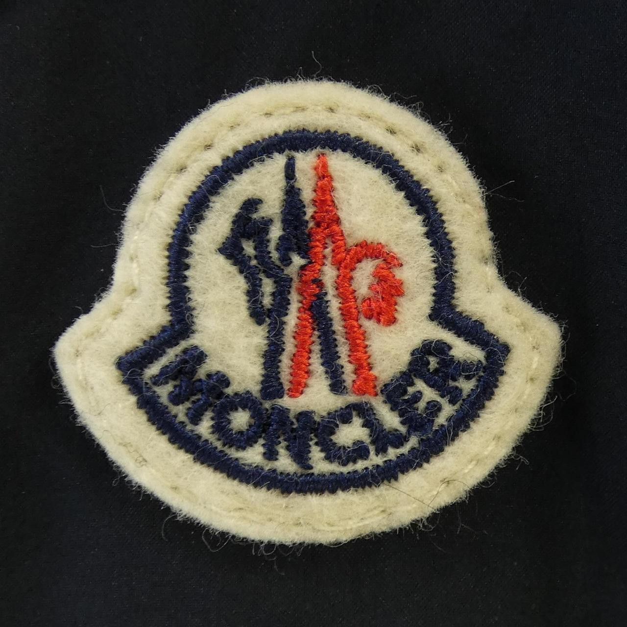Moncler Moncler Moncler Down Jacket Textile Outerwear 10918G73800 DUTY FREE for USA Size ONE SIZE - 10 Thumbnail