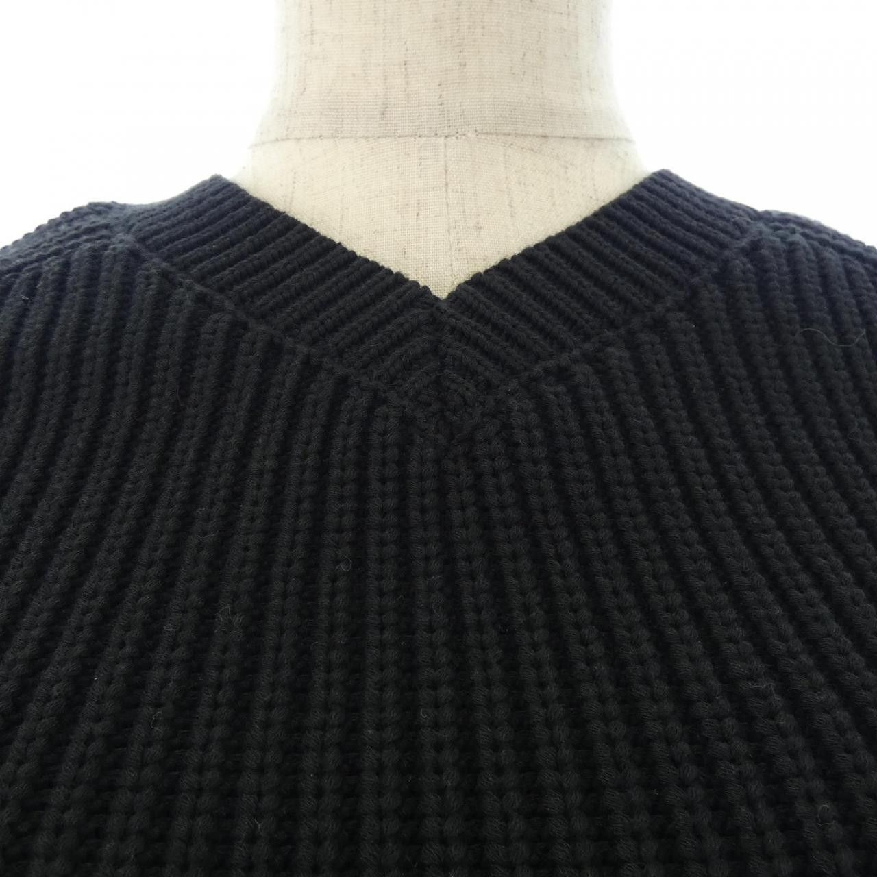 Salvatore Ferragamo Salvatore Ferragamo Salvatore Ferragamo Knitwear Textile Tops DUTY FREE for USA Size ONE SIZE - 5 Thumbnail