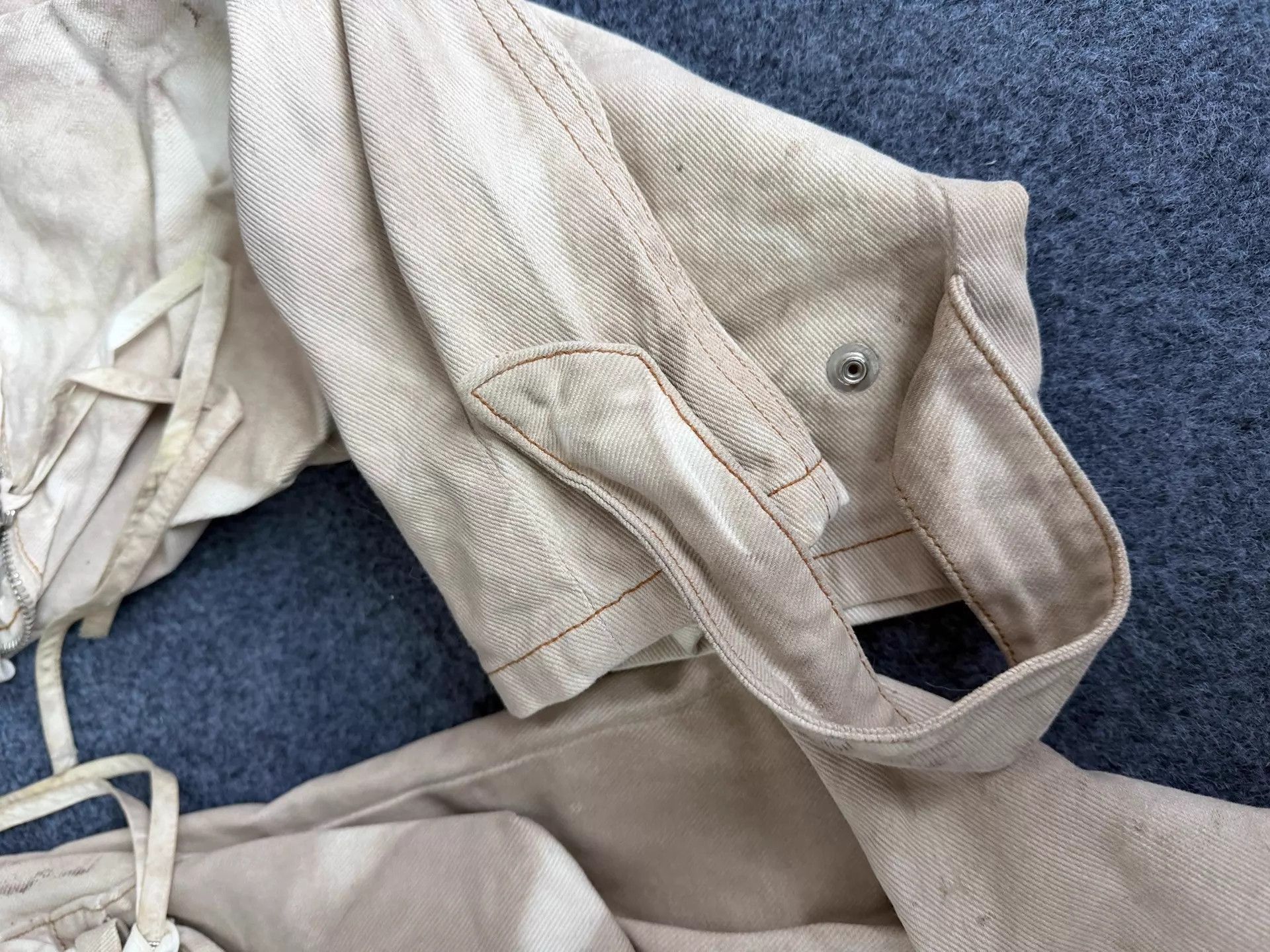 In The Attic Beige Cargo Pants with Multiple Utility Pockets Size US 28 / EU 44 - 2 Thumbnail