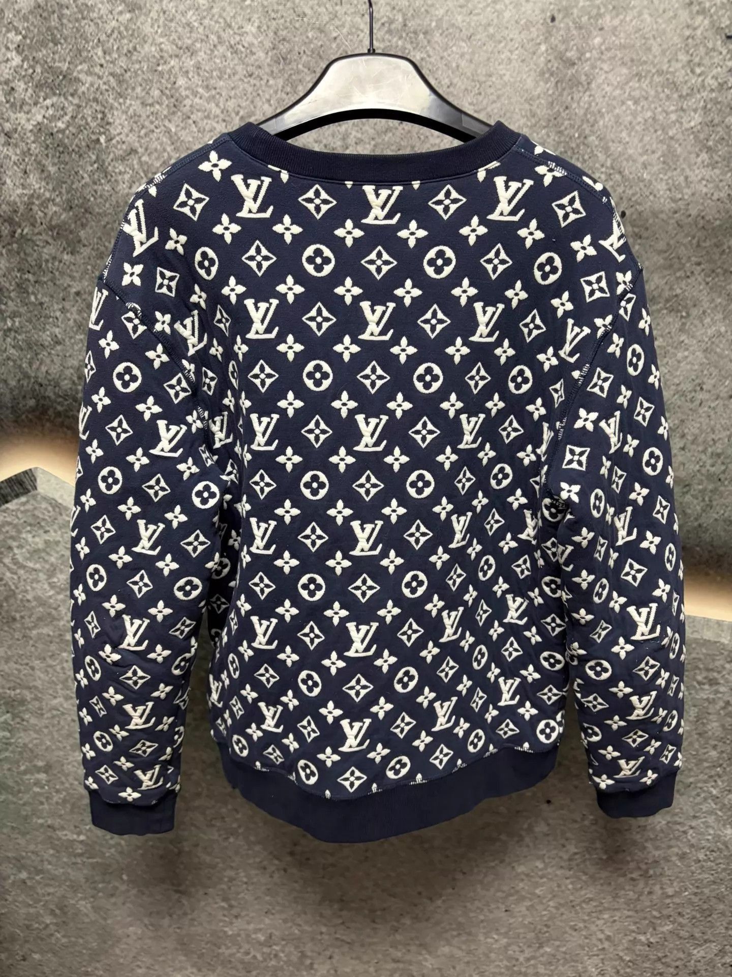 Louis Vuitton Blue Patterned Long Sleeve Sweatshirt M Size US M / EU 48-50 / 2 - 2 Thumbnail