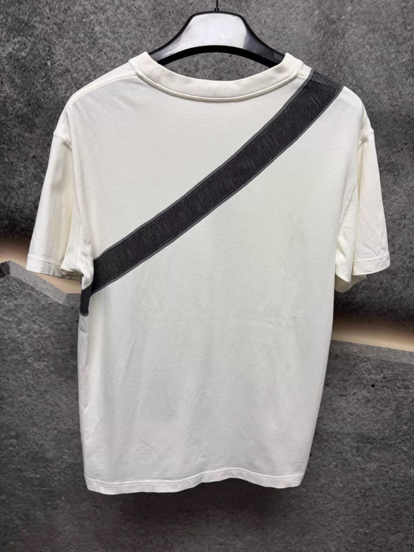 Dior White Short Sleeve Graphic T-Shirt with Bag Print Size US M / EU 48-50 / 2 - 2 Thumbnail