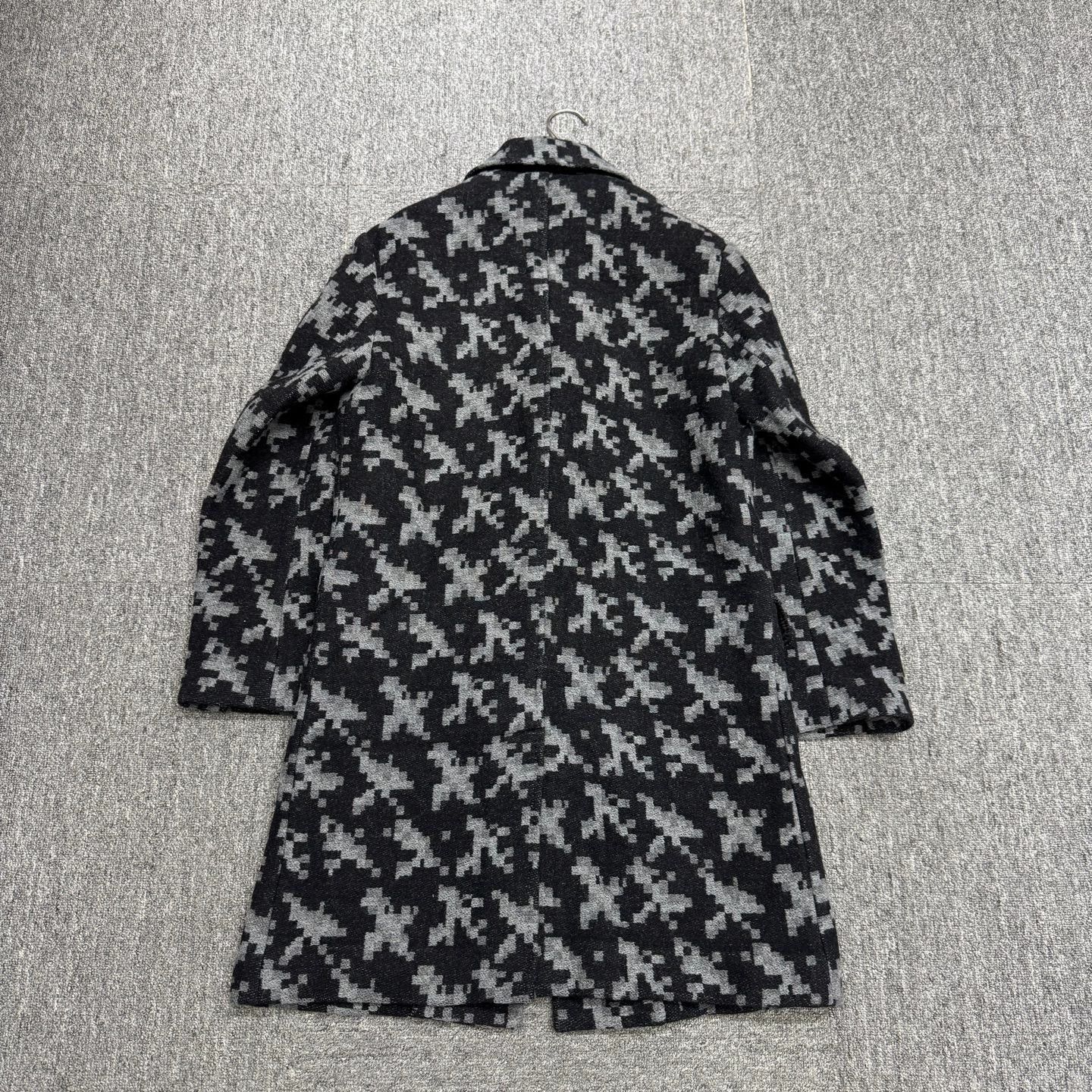 Neil Barrett Gray Patterned Long Coat Size S Size US S / EU 44-46 / 1 - 6 Thumbnail