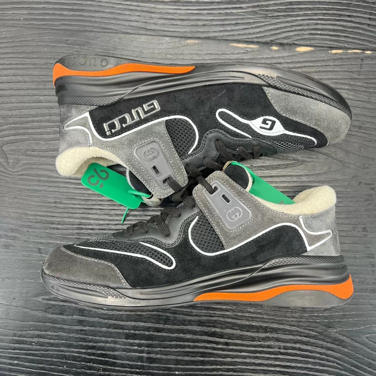 Gucci Black Lowtop Sneakers Size 8 Size US 8 / EU 41 - 2 Thumbnail