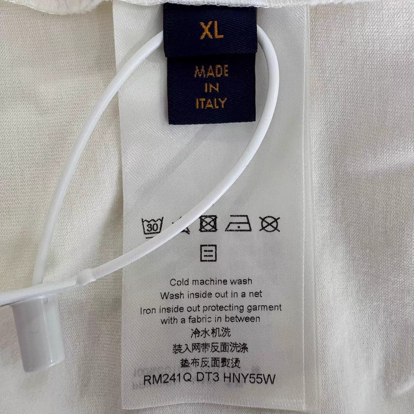 Louis Vuitton White Short-Sleeve Crewneck Shirt Size US XL / EU 56 / 4 - 4 Thumbnail