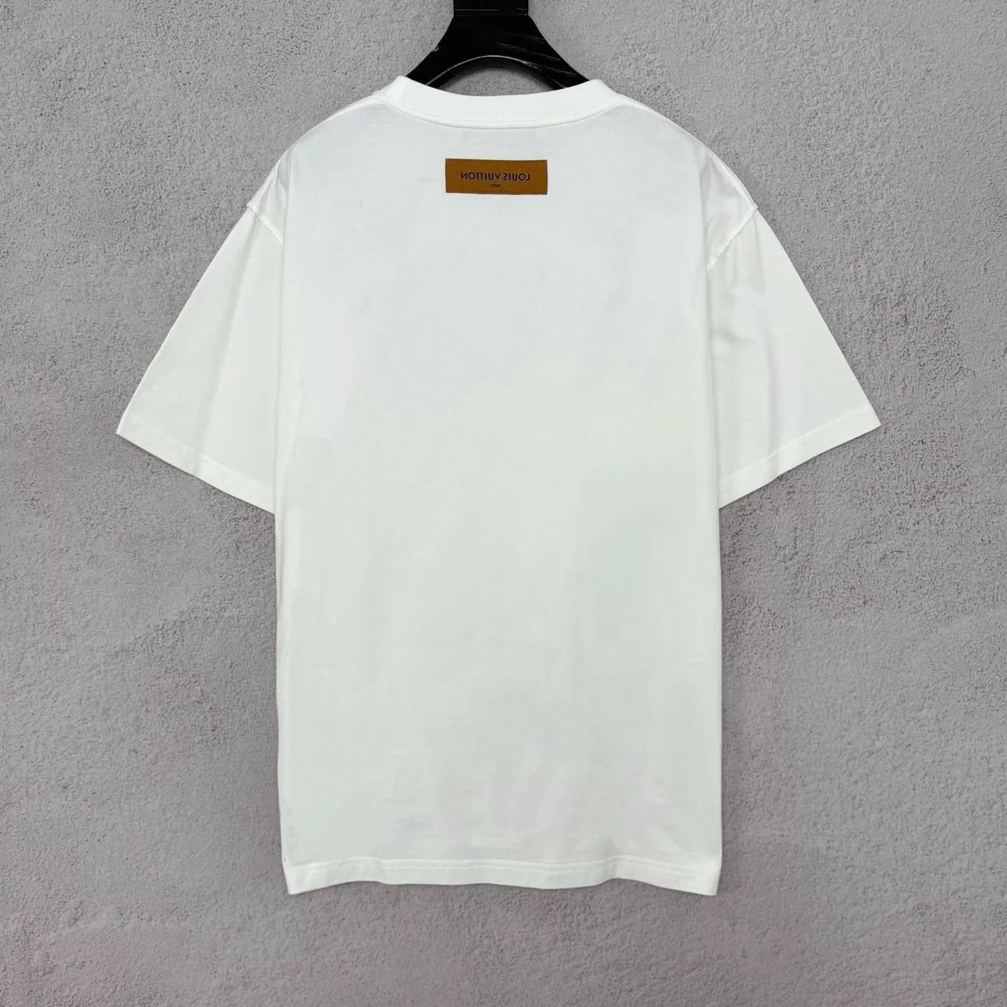 Louis Vuitton White Short-Sleeve Crewneck Shirt Size US XL / EU 56 / 4 - 2 Thumbnail
