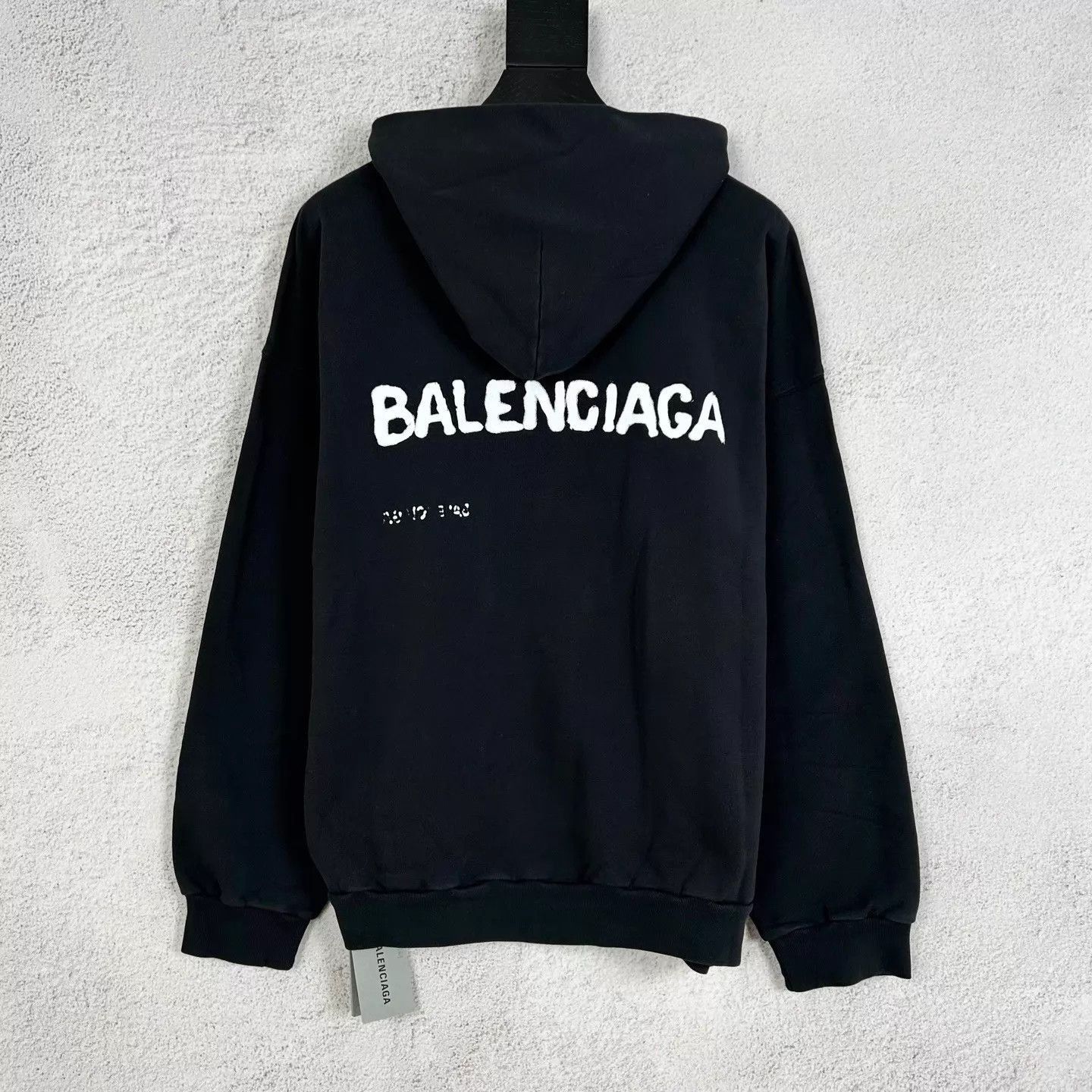 Balenciaga Black Graphic Print Hoodie with Hood and Pocket Size US S / EU 44-46 / 1 - 2 Thumbnail