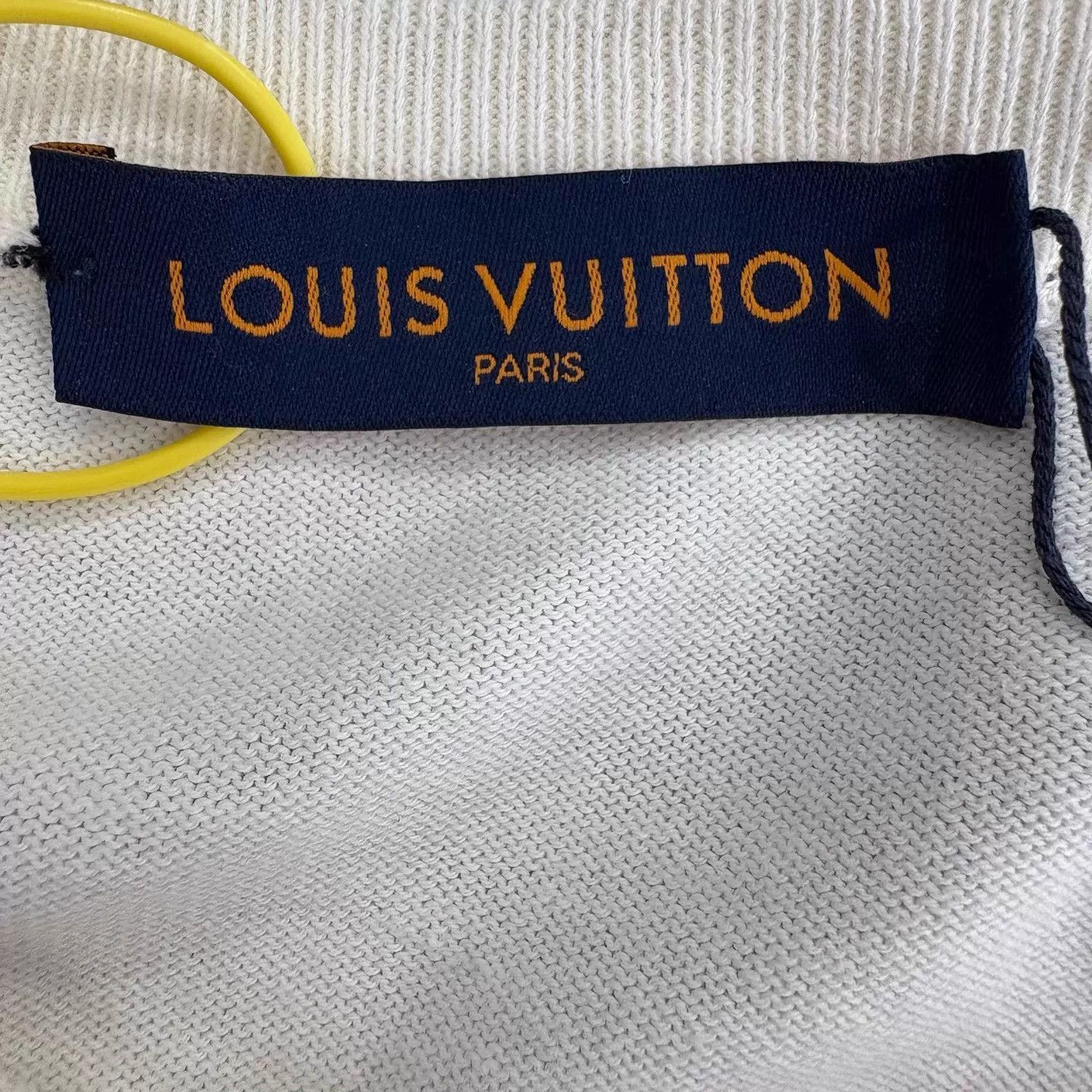 Louis Vuitton White Short Sleeve Shirt with Duck Graphic Size US L / EU 52-54 / 3 - 3 Thumbnail