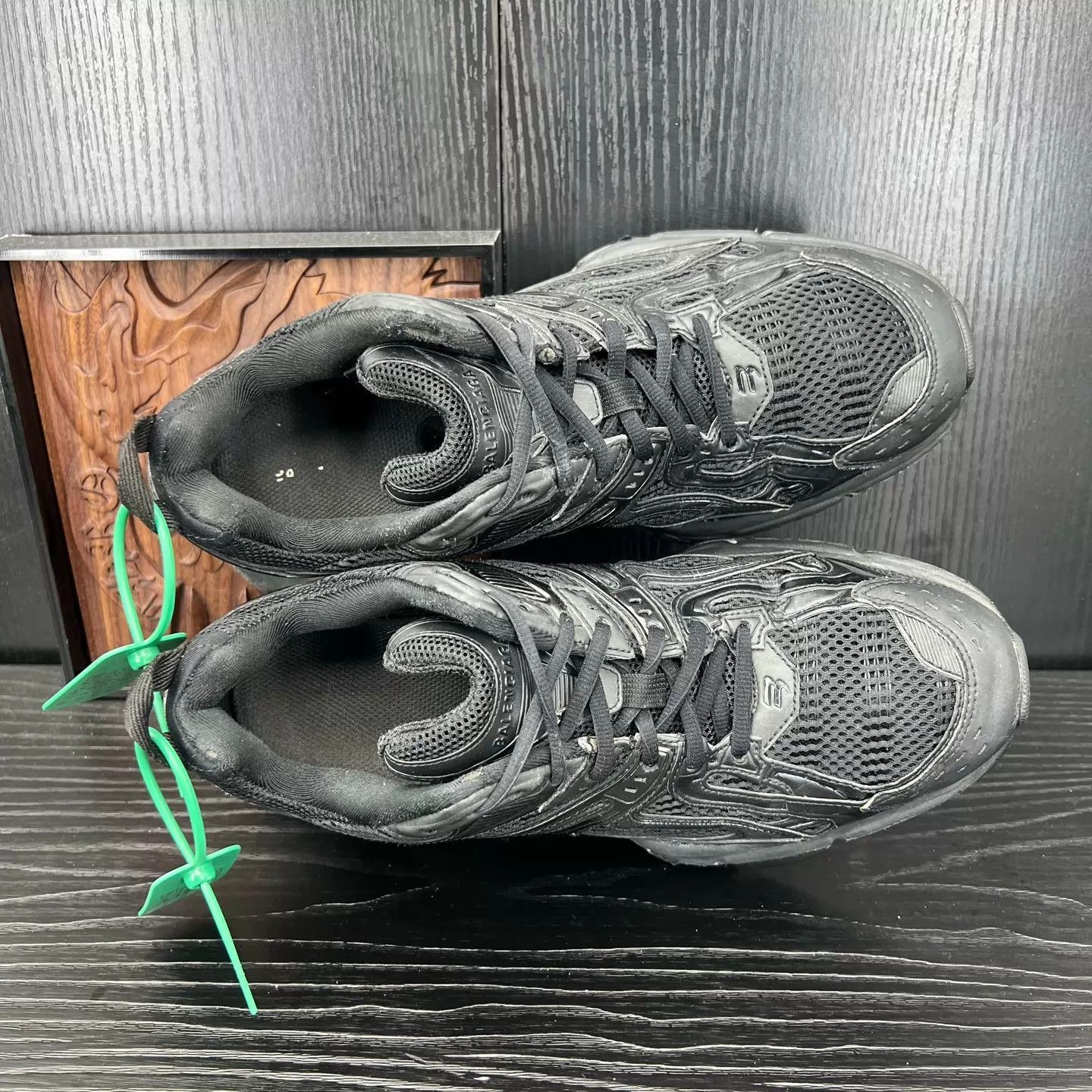 Balenciaga Black Athletic Low-Top Sneakers Size 9 Size US 9 / EU 42 - 4 Thumbnail