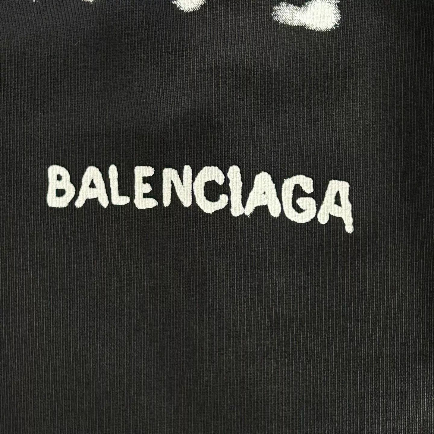 Balenciaga Black Printed Hoodie with Front Pocket Size US S / EU 44-46 / 1 - 7 Thumbnail