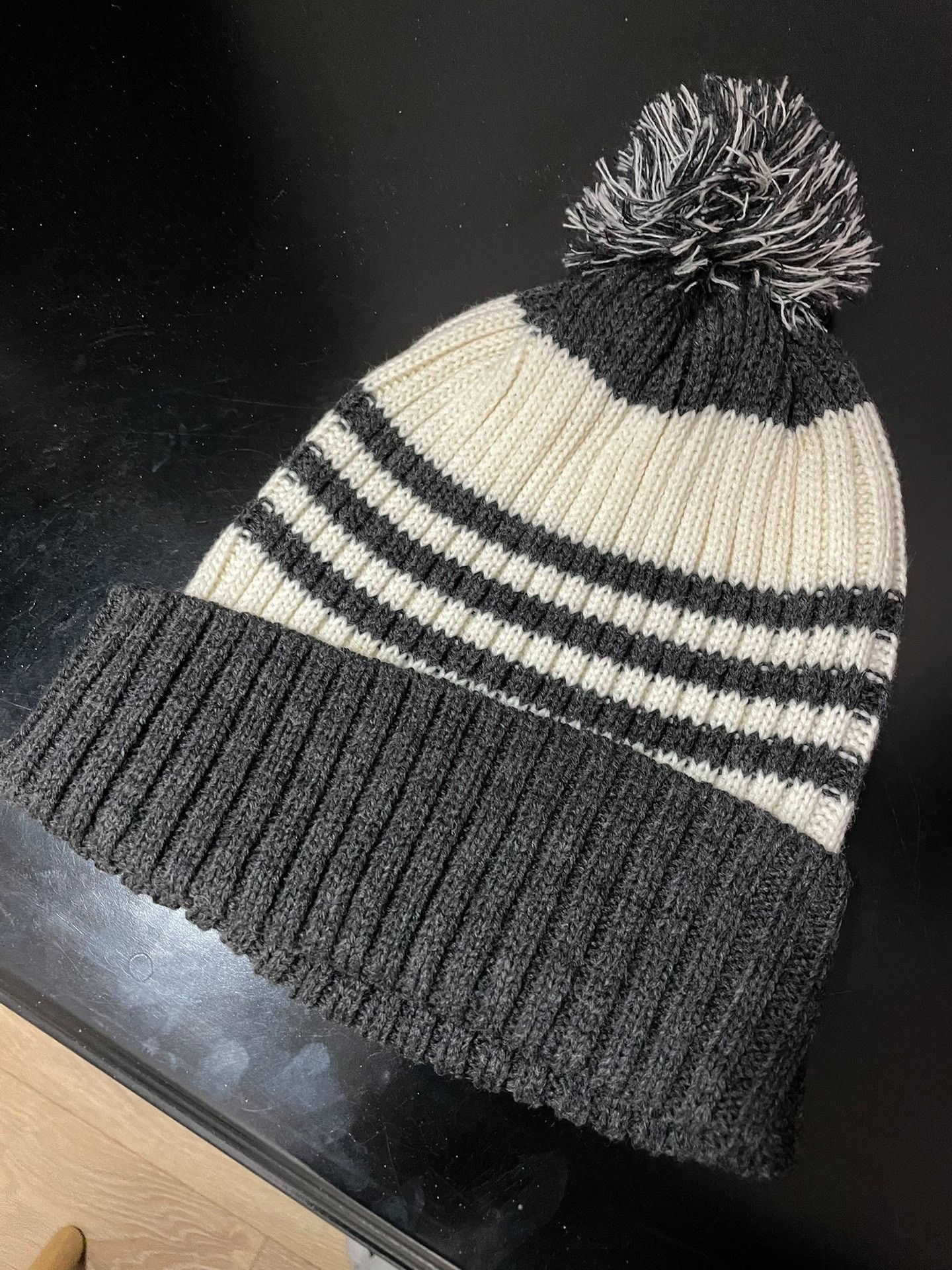 Descendant Descendant Vintage Small Whale Beanie Size ONE SIZE - 4 Thumbnail