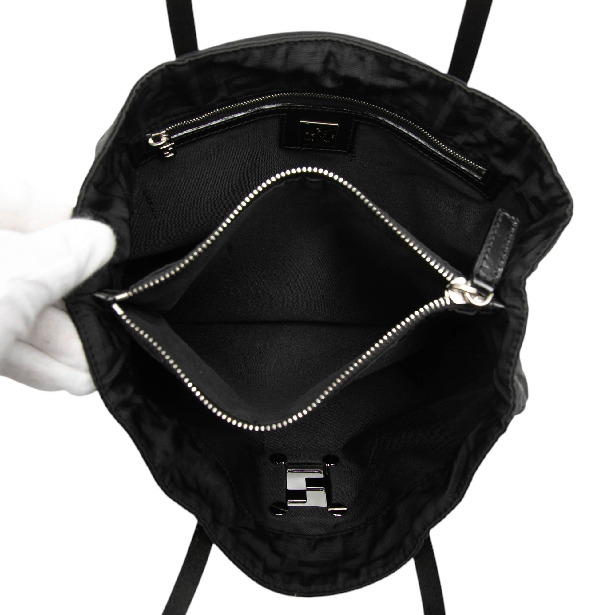 Fendi Zucca Canvas Tote Size ONE SIZE - 4 Thumbnail