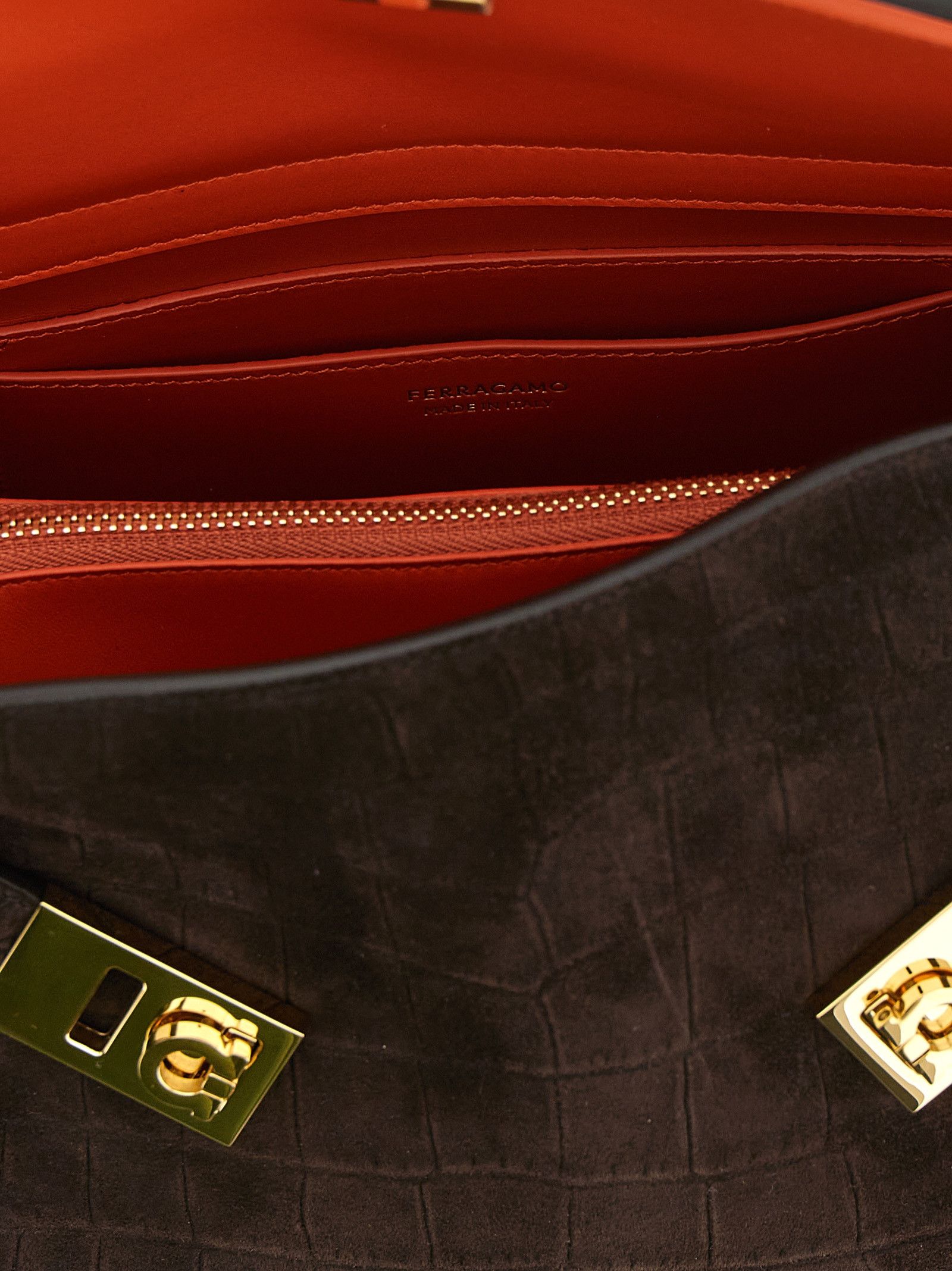 Salvatore Ferragamo 'Hug Soft (M)' Shoulder Bag Size ONE SIZE - 4 Thumbnail