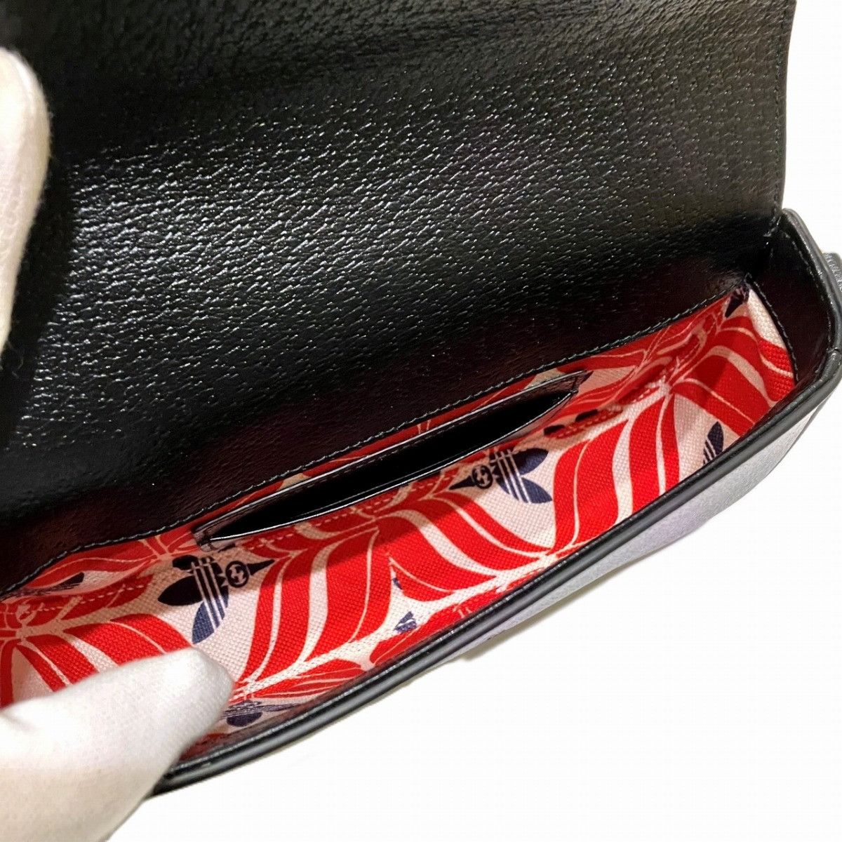 Gucci Gucci Gucci adidas Collaboration Leather Shoulder Bag Leather Shoulder Bag 727791 DUTY FREE for USA Size ONE SIZE - 6 Thumbnail